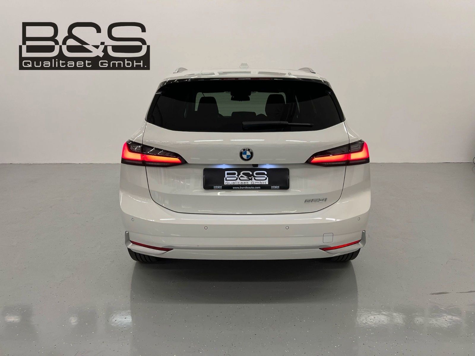 Fahrzeugabbildung BMW 223i Active Tour| Luxury Line| Mwst Ausweisbar