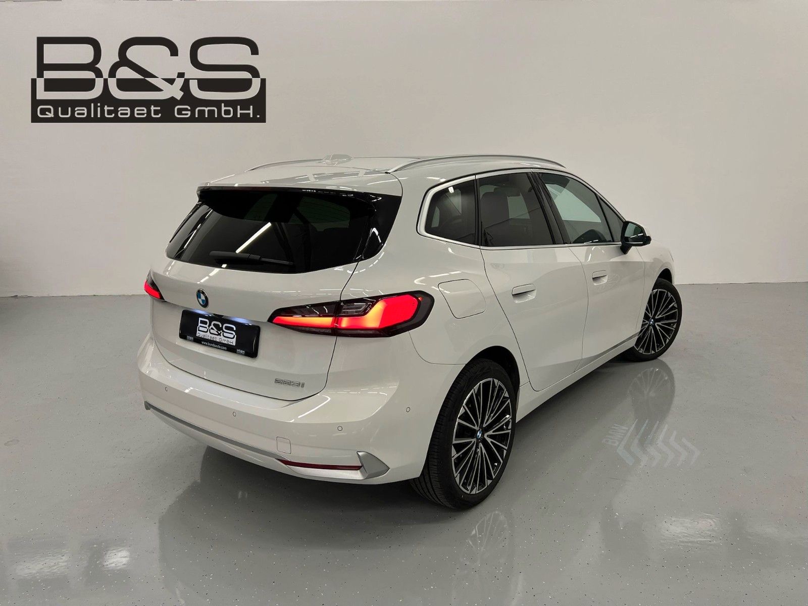 Fahrzeugabbildung BMW 223i Active Tour| Luxury Line| Mwst Ausweisbar