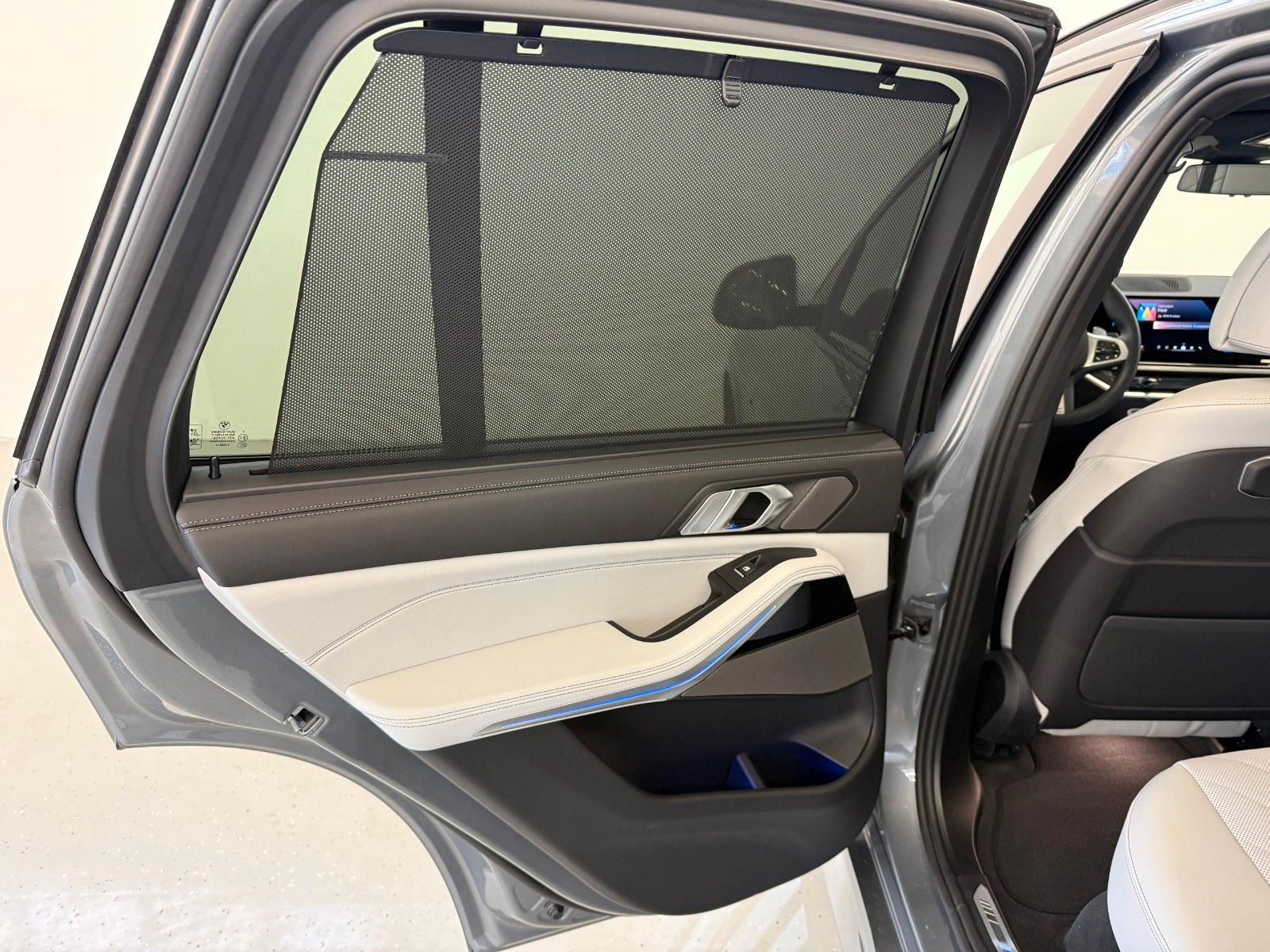 Fahrzeugabbildung BMW X5 30 d xDrive M Sport Pro ACC|HUD|PANO|H&K|LUFT