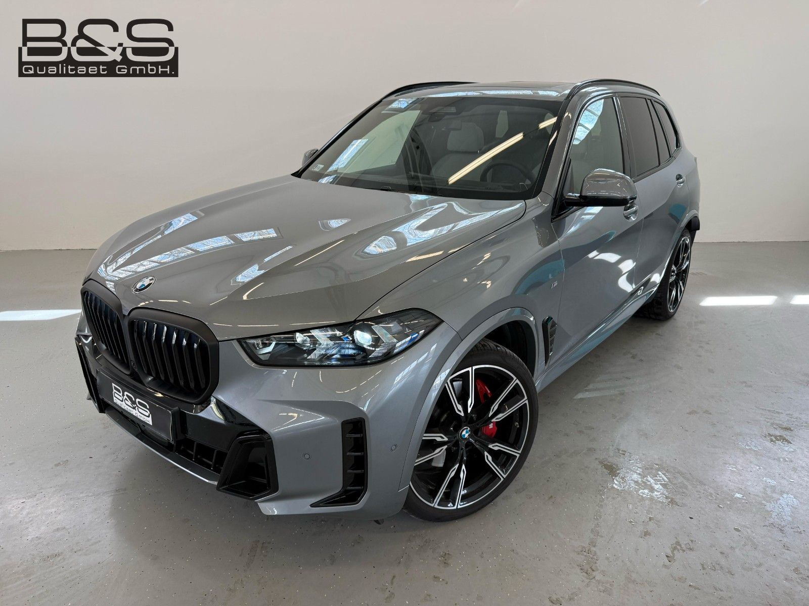 Fahrzeugabbildung BMW X5 40 d xDrive M Sport AC|HUD|PANO|HARMAN|LUFT