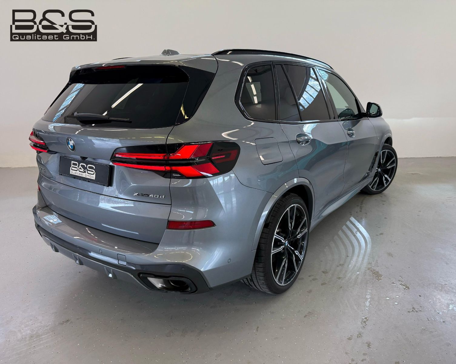 Fahrzeugabbildung BMW X5 40 d xDrive M Sport AC|HUD|PANO|HARMAN|LUFT