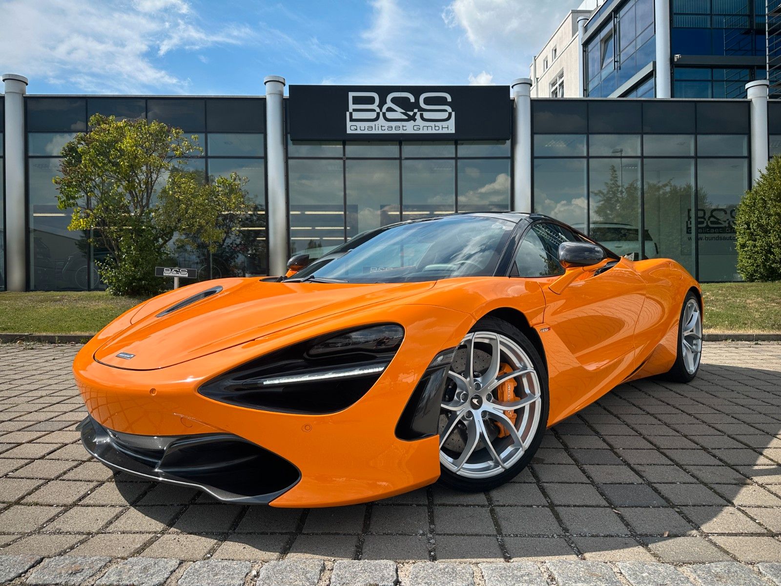 McLaren 720S SPIDER PERFOR. PLUS.KERAMIK|CARBON|LIFT|B&W