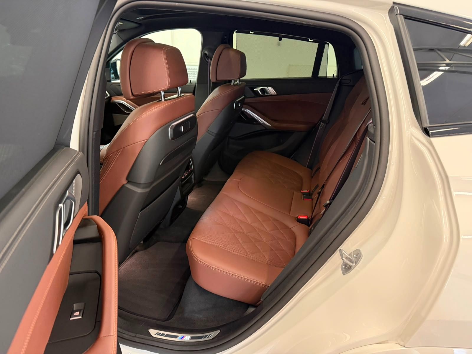 Fahrzeugabbildung BMW X6 30 d xDrive M Sport ACC|HUD|PANO|HARMAN|LUF