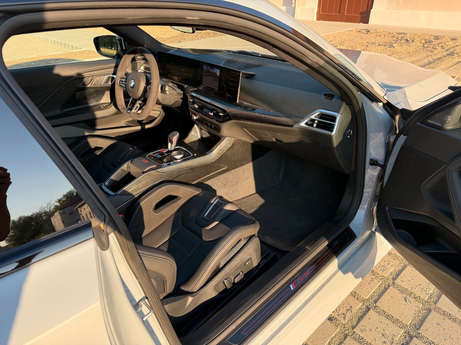 Fahrzeugabbildung BMW M2 CS |MDriverPack|CarbonDach|MCarbonSchalen|H&K