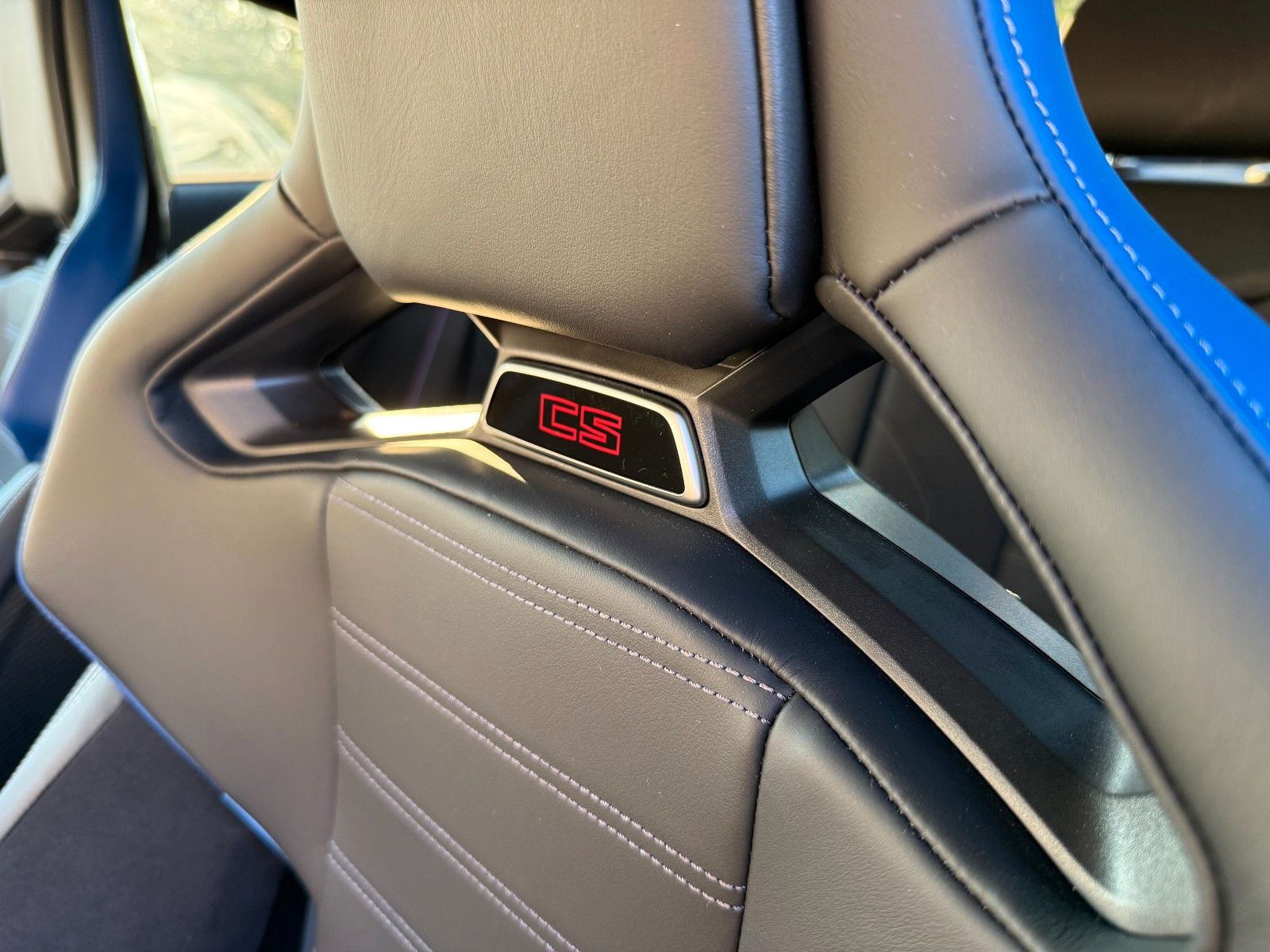 Fahrzeugabbildung BMW M2 CS |MDriverPack|CarbonDach|MCarbonSchalen|H&K