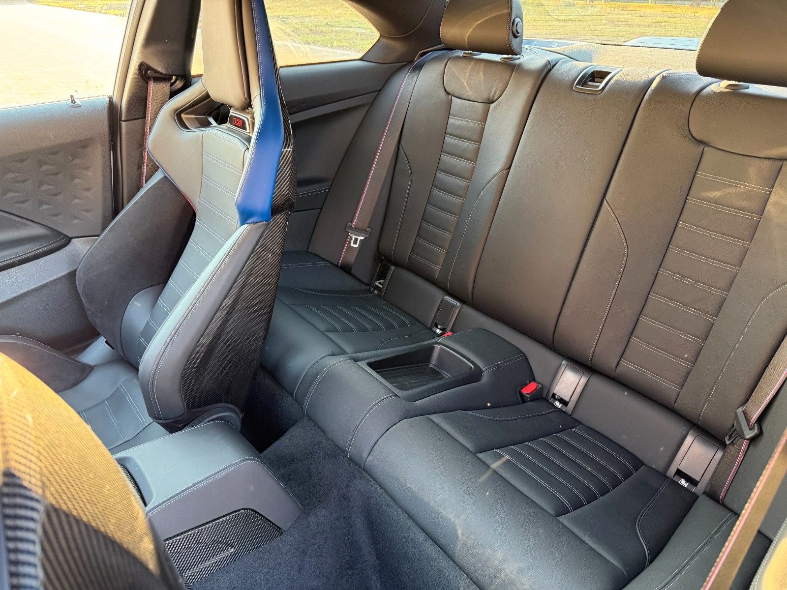 Fahrzeugabbildung BMW M2 CS |MDriverPack|CarbonDach|MCarbonSchalen|H&K