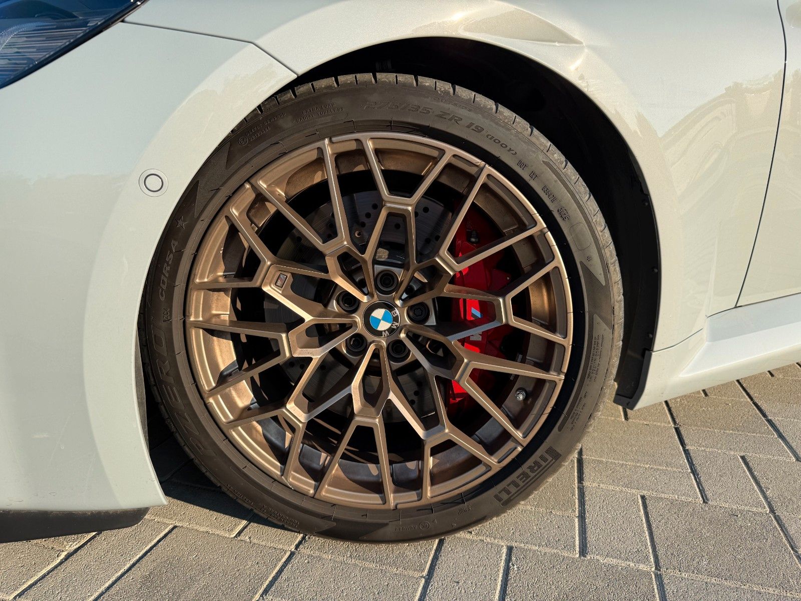Fahrzeugabbildung BMW M2 CS |MDriverPack|CarbonDach|MCarbonSchalen|H&K