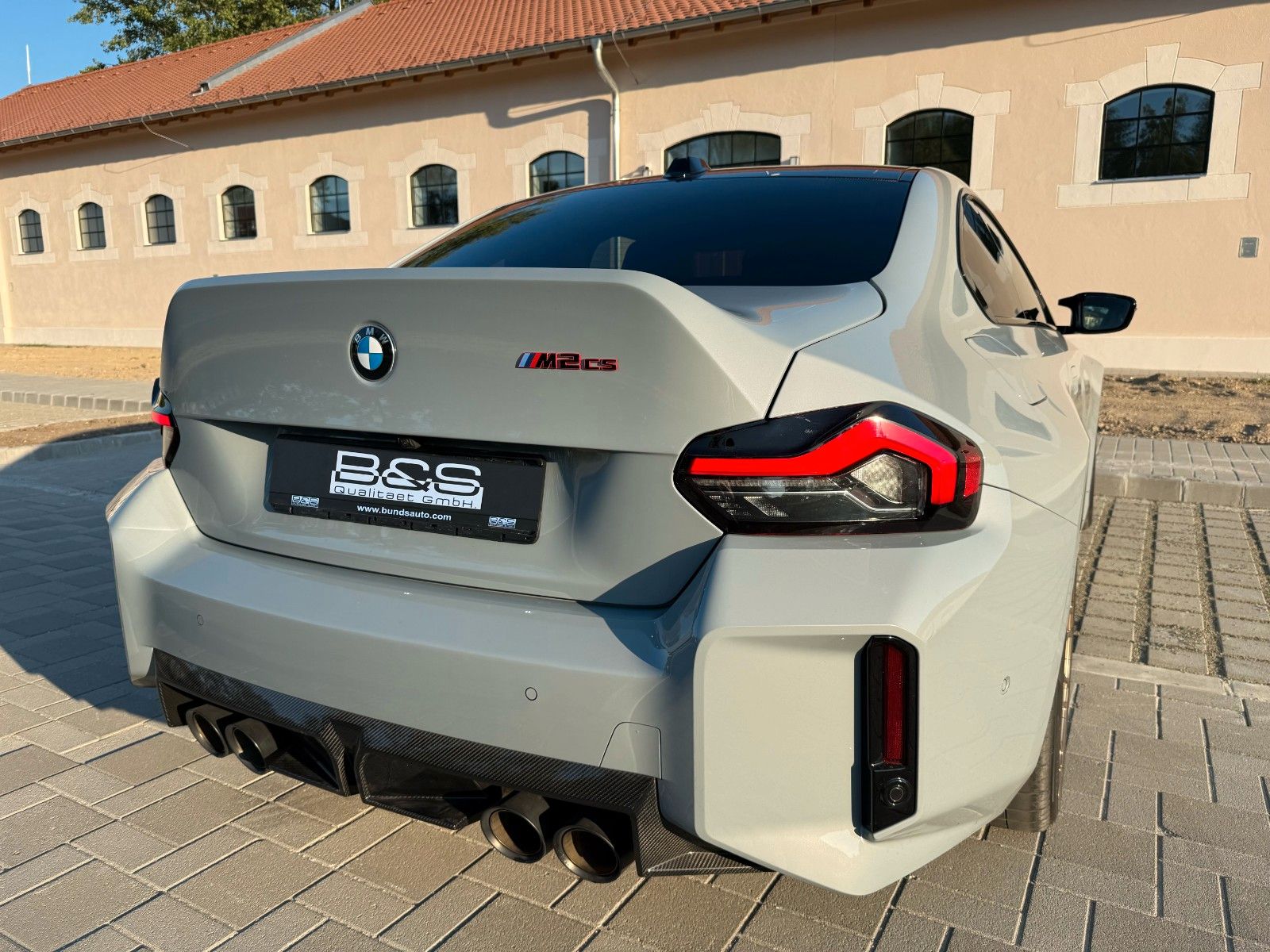Fahrzeugabbildung BMW M2 CS |MDriverPack|CarbonDach|MCarbonSchalen|H&K