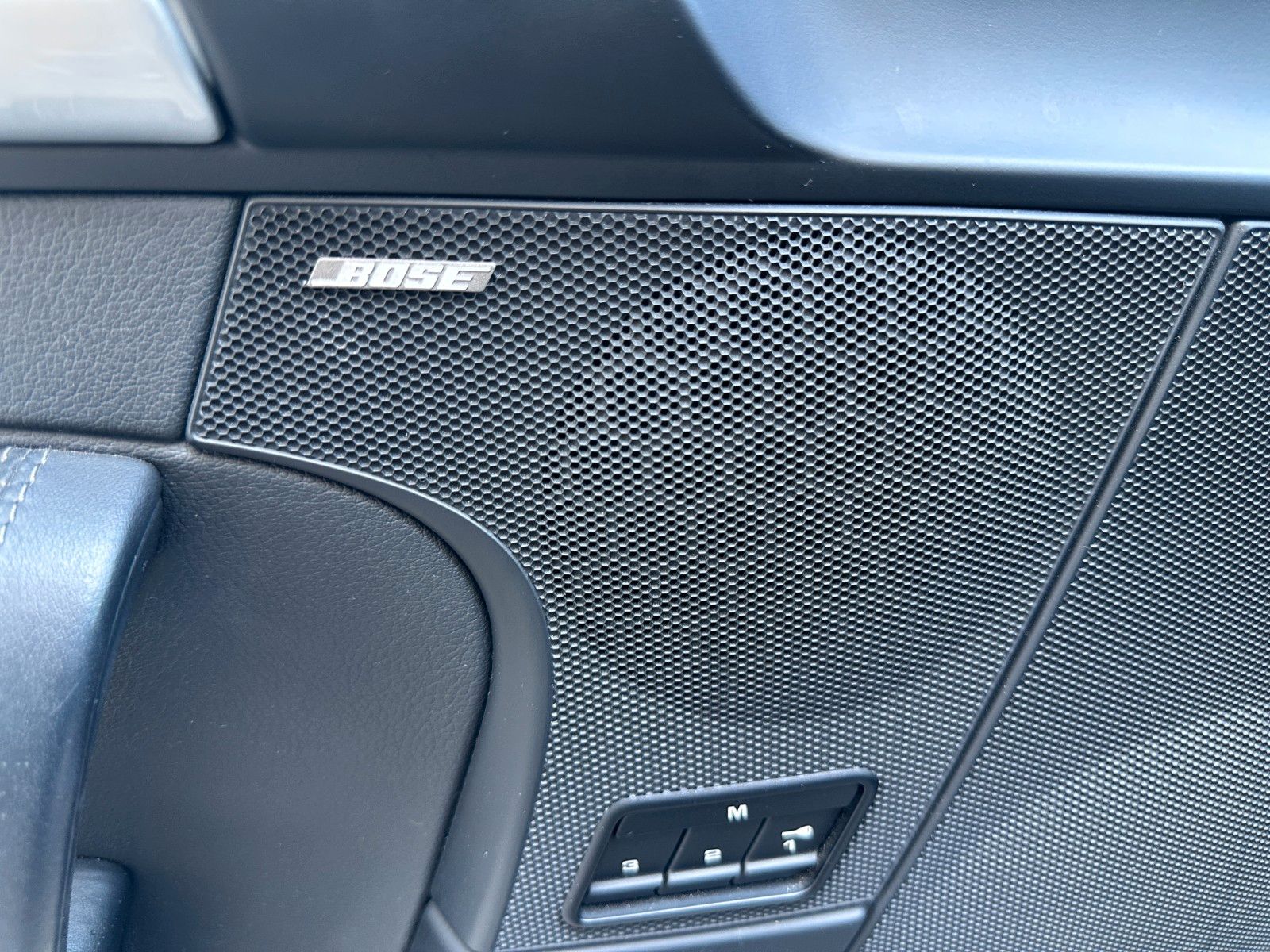 Fahrzeugabbildung Porsche 911 Targa 4 | BOSE | 19" |