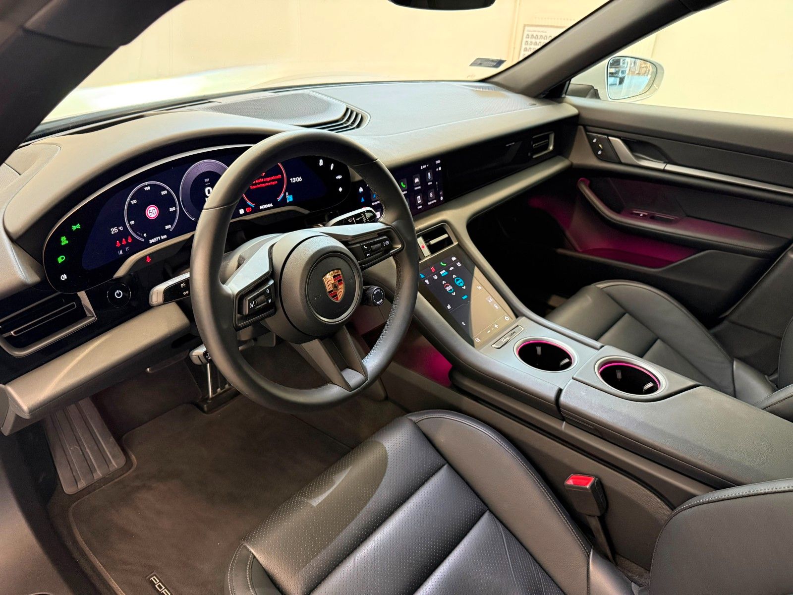 Fahrzeugabbildung Porsche Taycan ACC|HUD|PANO|BOSE|Sport-Design-Paket|