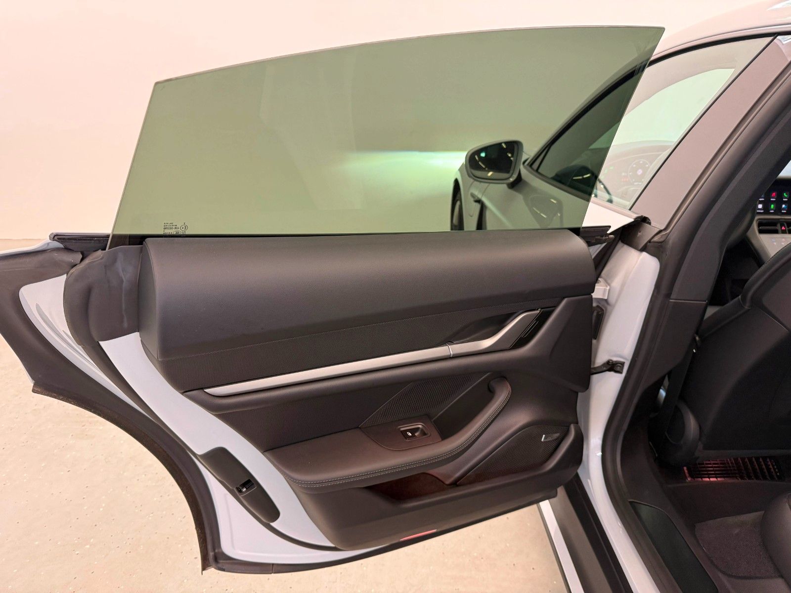 Fahrzeugabbildung Porsche Taycan ACC|HUD|PANO|BOSE|Sport-Design-Paket|