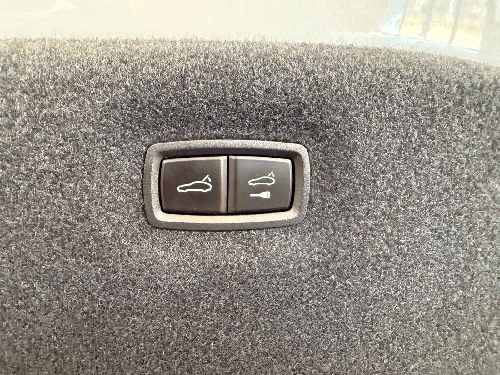 Fahrzeugabbildung Porsche Taycan ACC|HUD|PANO|BOSE|Sport-Design-Paket|