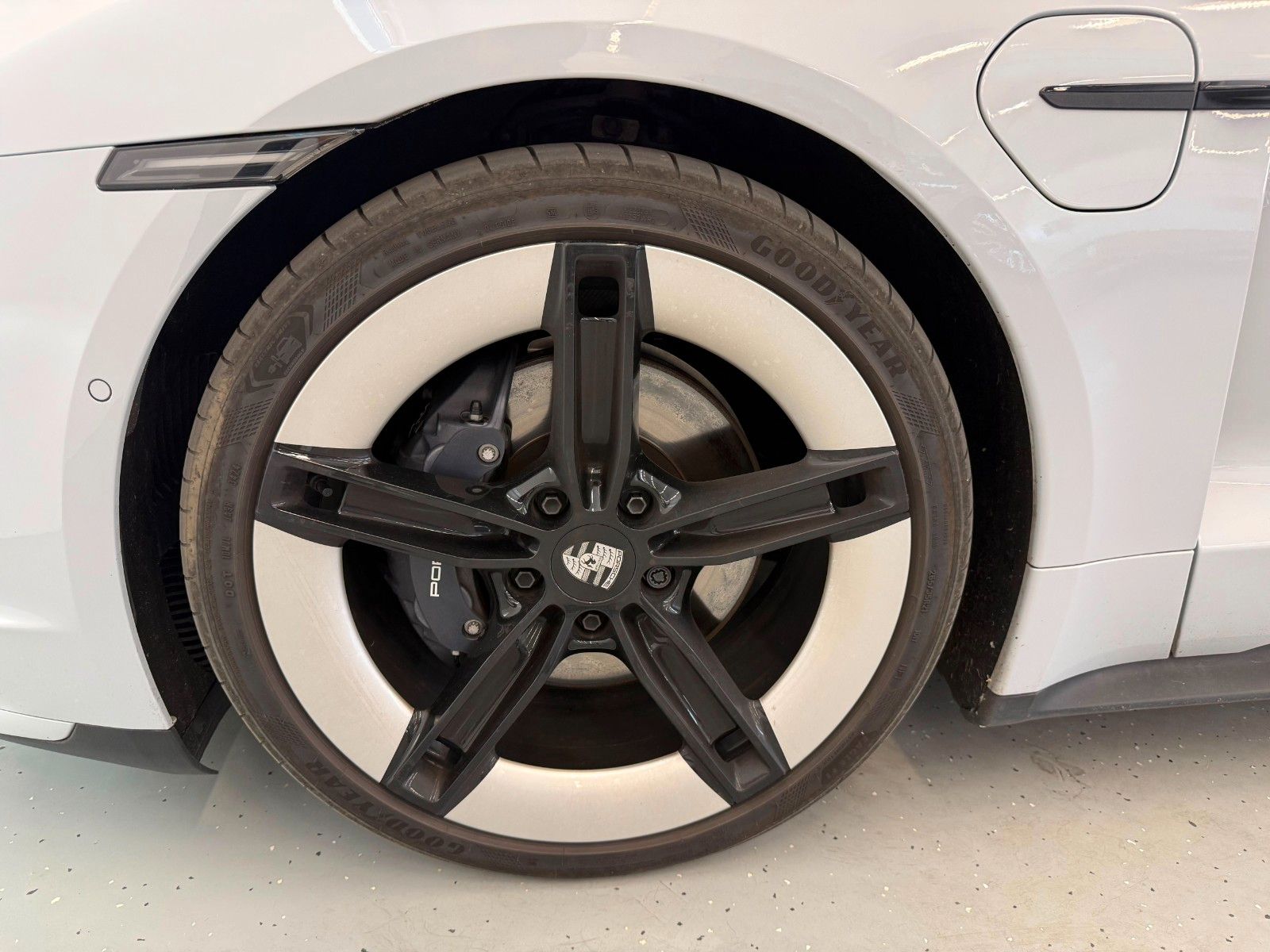 Fahrzeugabbildung Porsche Taycan ACC|HUD|PANO|BOSE|Sport-Design-Paket|
