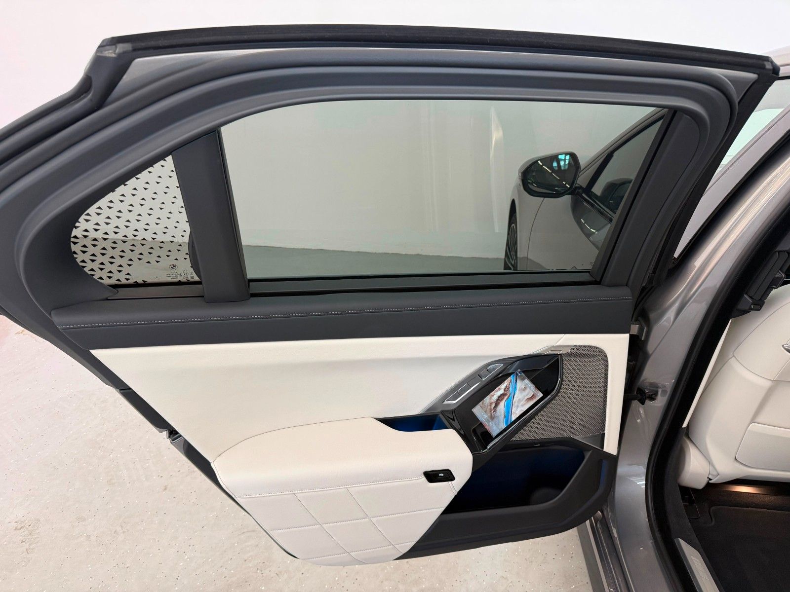 Fahrzeugabbildung BMW 740 d xDrive M Sport | Mwst Ausw | BMW Garantie|