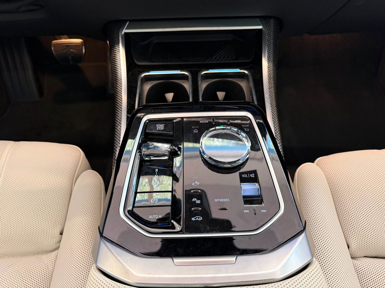 Fahrzeugabbildung BMW 740 d xDrive M Sport | Mwst Ausw | BMW Garantie|