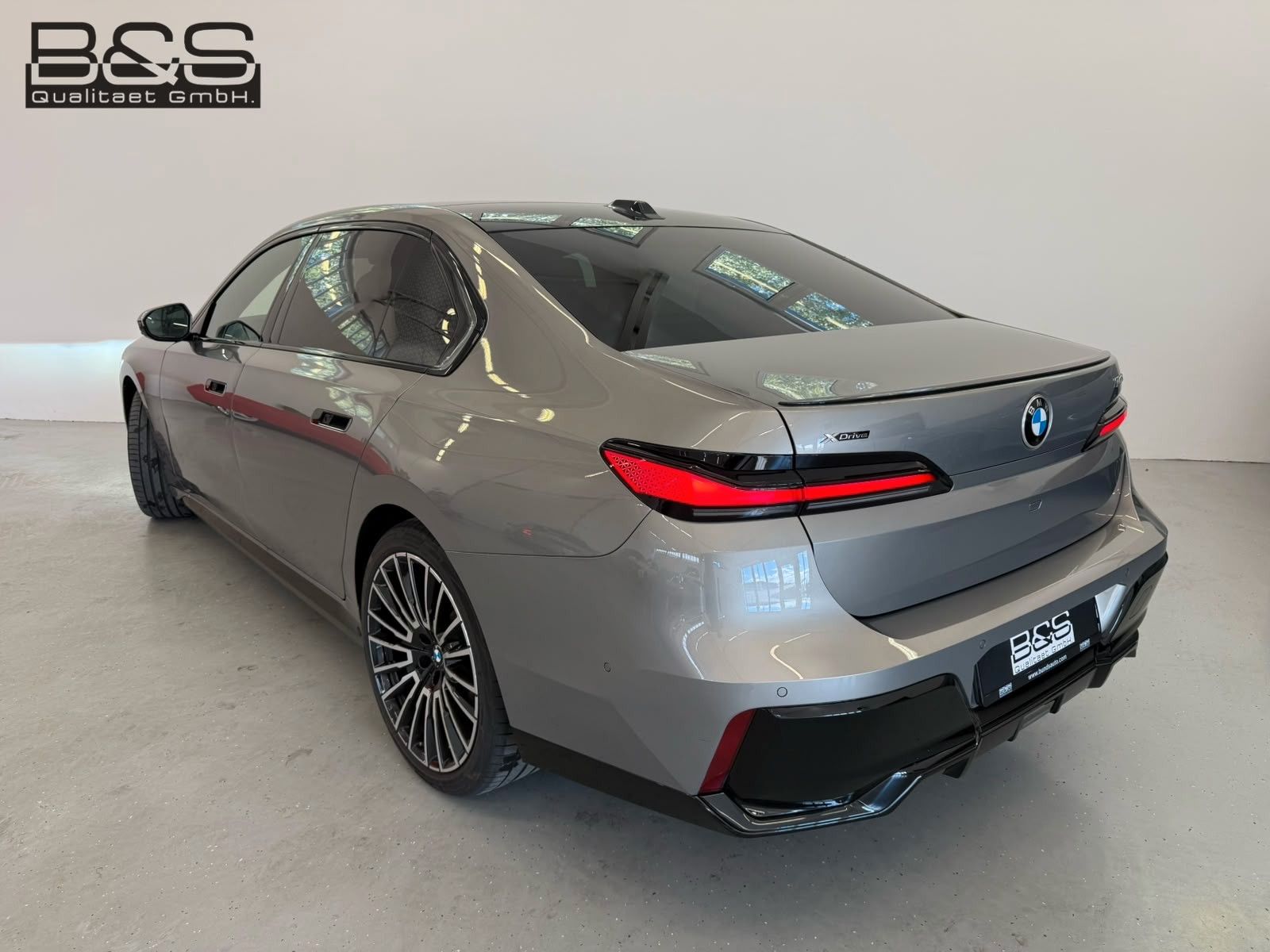 Fahrzeugabbildung BMW 740 d xDrive M Sport | Mwst Ausw | BMW Garantie|