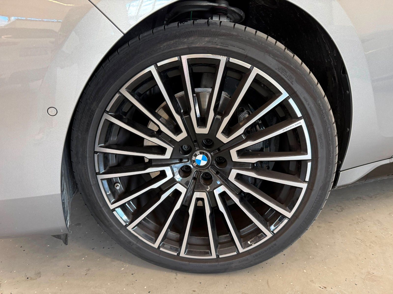 Fahrzeugabbildung BMW 740 d xDrive M Sport | Mwst Ausw | BMW Garantie|