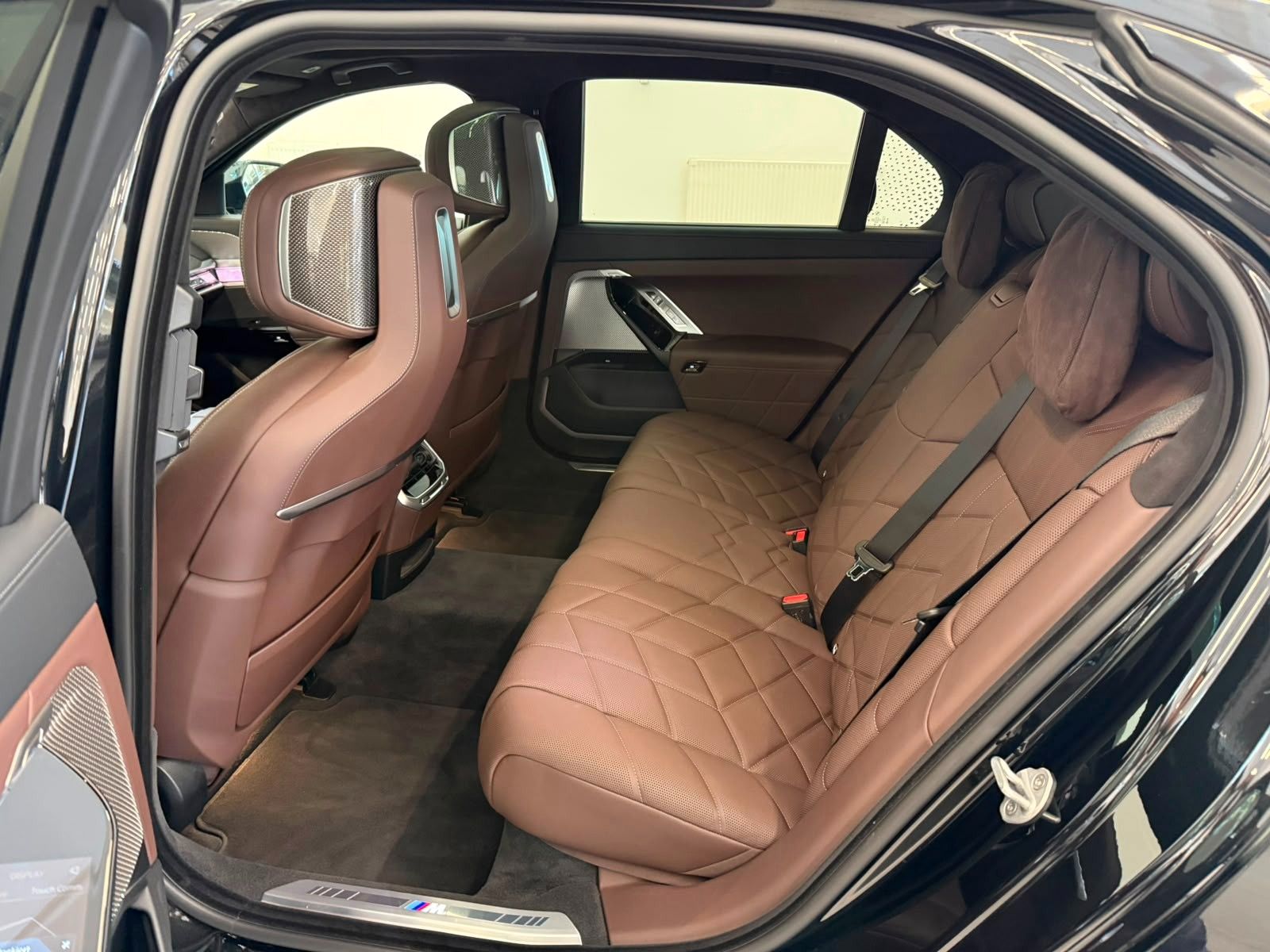 Fahrzeugabbildung BMW 740d xDrive M Sport,VOLLAUSST,MWST AUSW,UNFALLFR