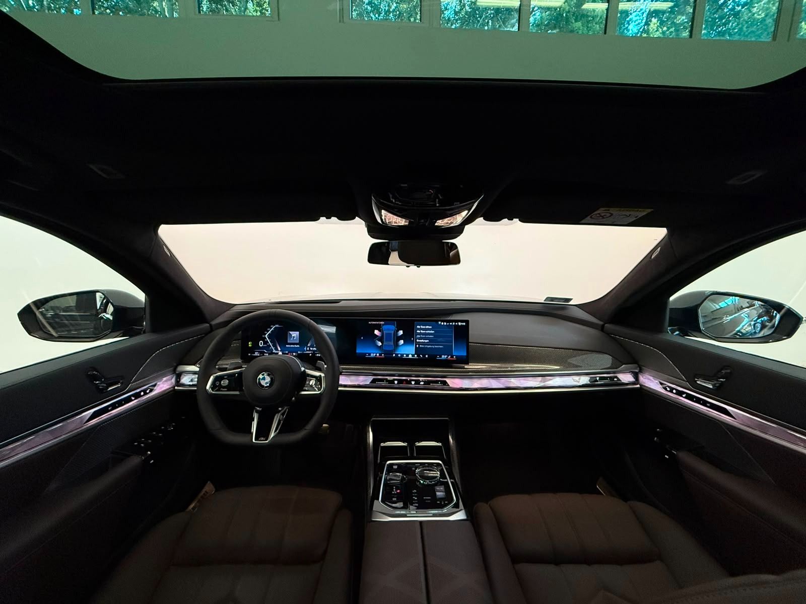 Fahrzeugabbildung BMW 740d xDrive M Sport,VOLLAUSST,MWST AUSW,UNFALLFR