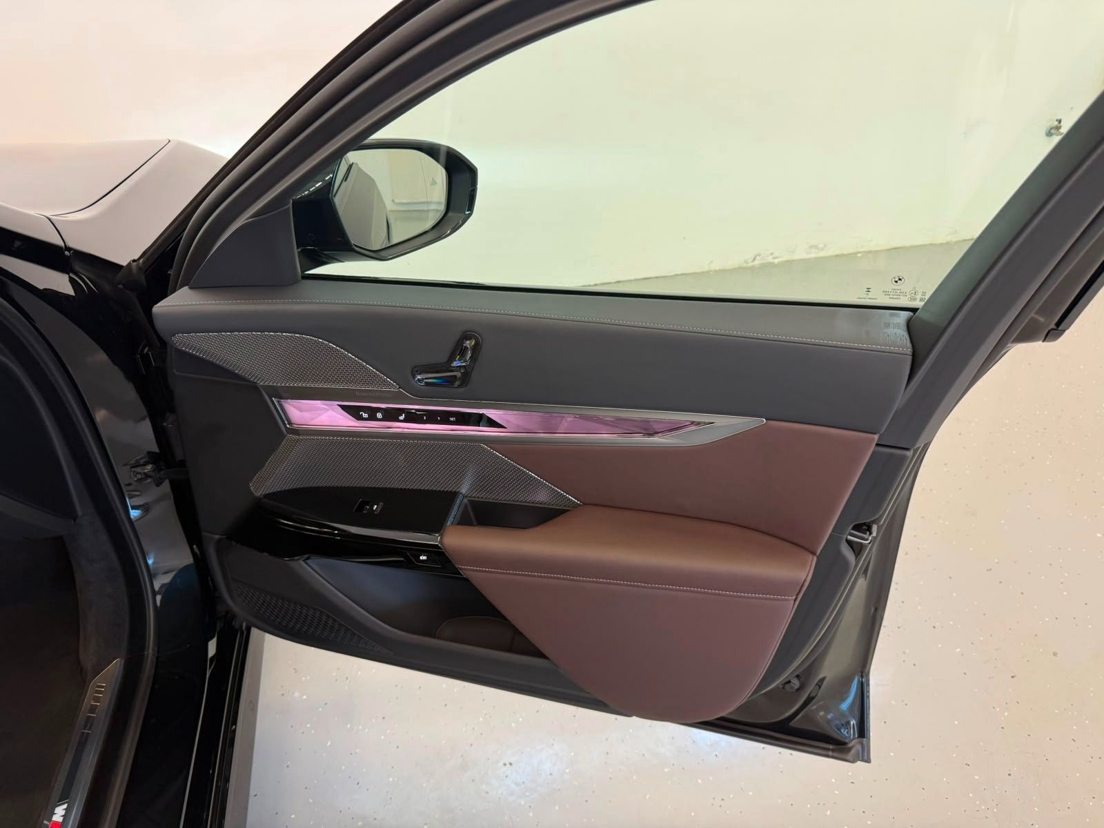 Fahrzeugabbildung BMW 740d xDrive M Sport,VOLLAUSST,MWST AUSW,UNFALLFR