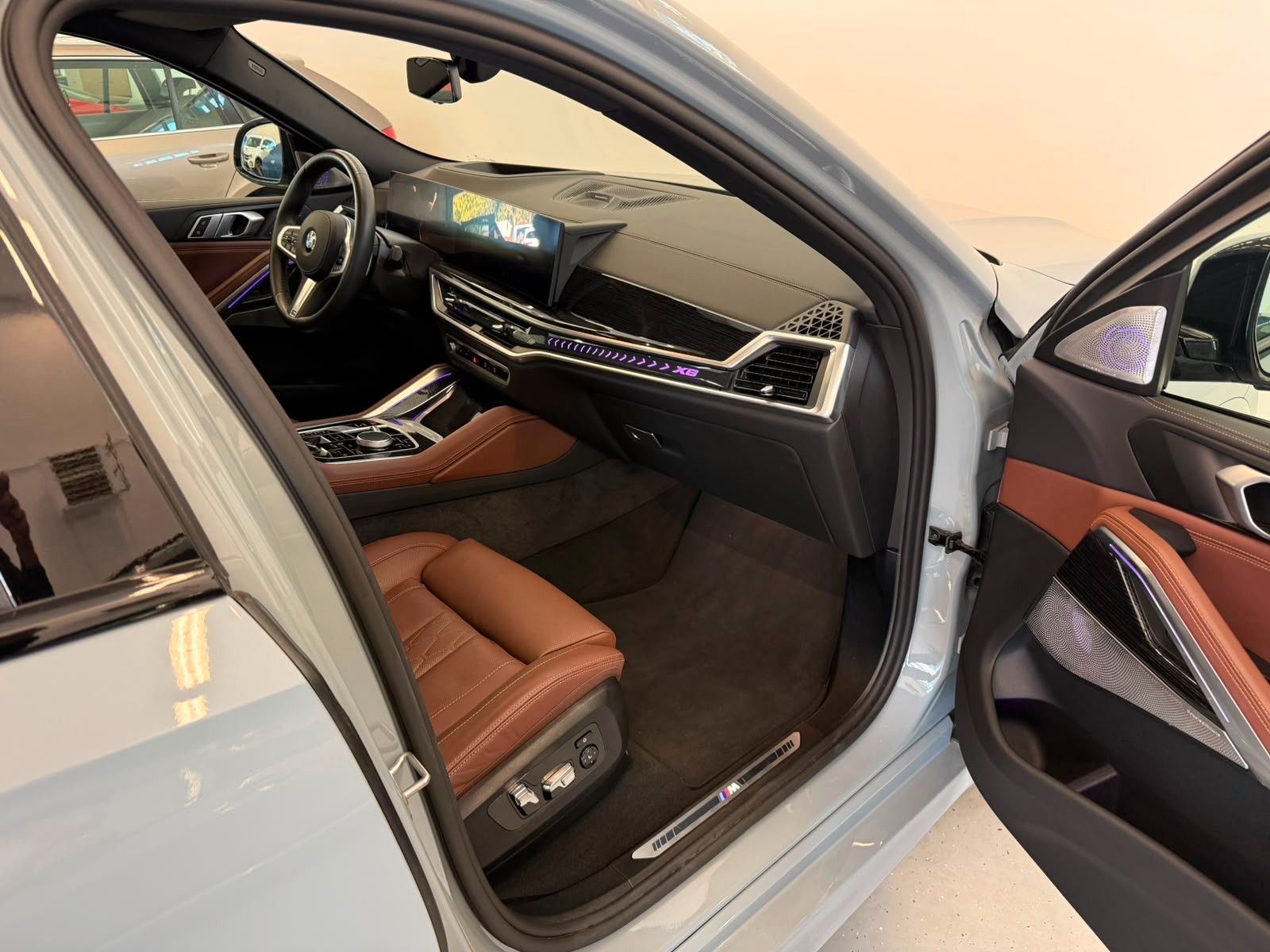 Fahrzeugabbildung BMW X6 40d xDr M Sport,VOLL,BOWERS,AHK,MWST,UNFALLFR