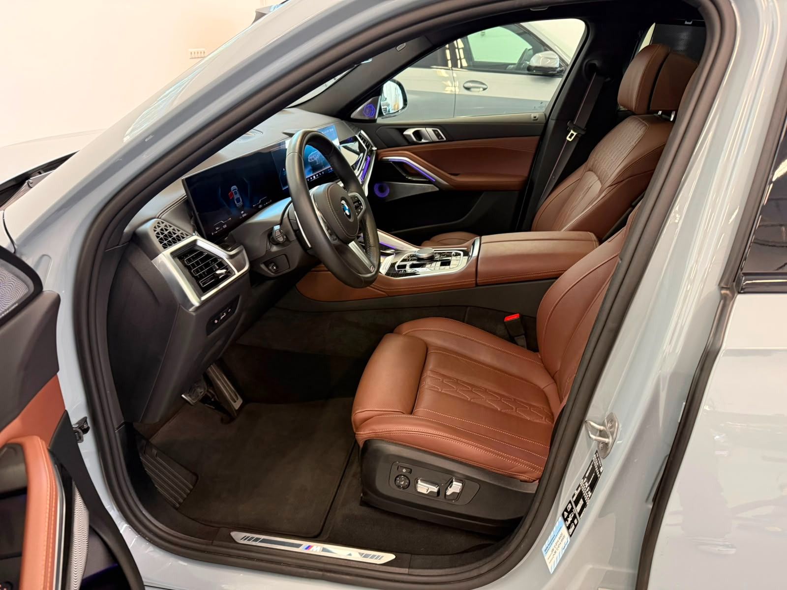 Fahrzeugabbildung BMW X6 40d xDr M Sport,VOLL,BOWERS,AHK,MWST,UNFALLFR