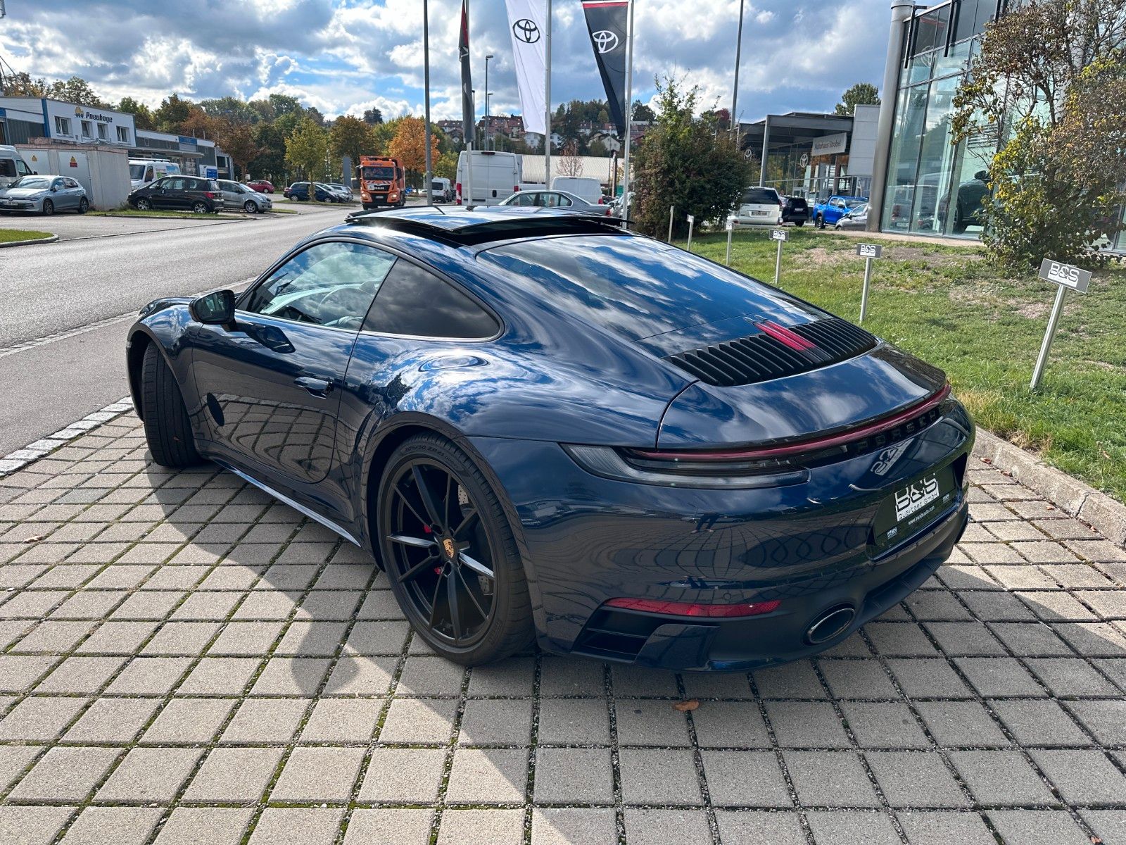 Fahrzeugabbildung Porsche 911 Carrera 4 S |BOSE|GLASDACH|Sport-Chrono-P.|