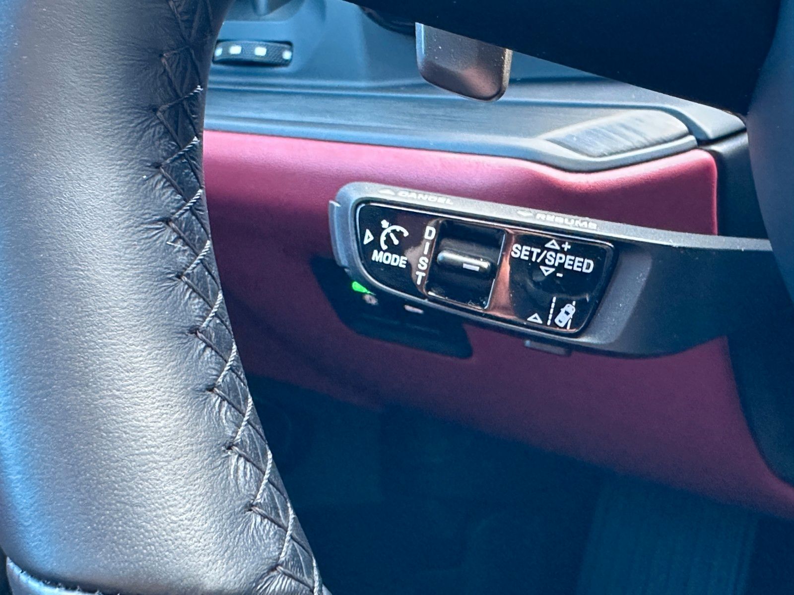 Fahrzeugabbildung Porsche Cayenne GTS | BOSE | SOFTCL.|PASM | 22"| Usw |