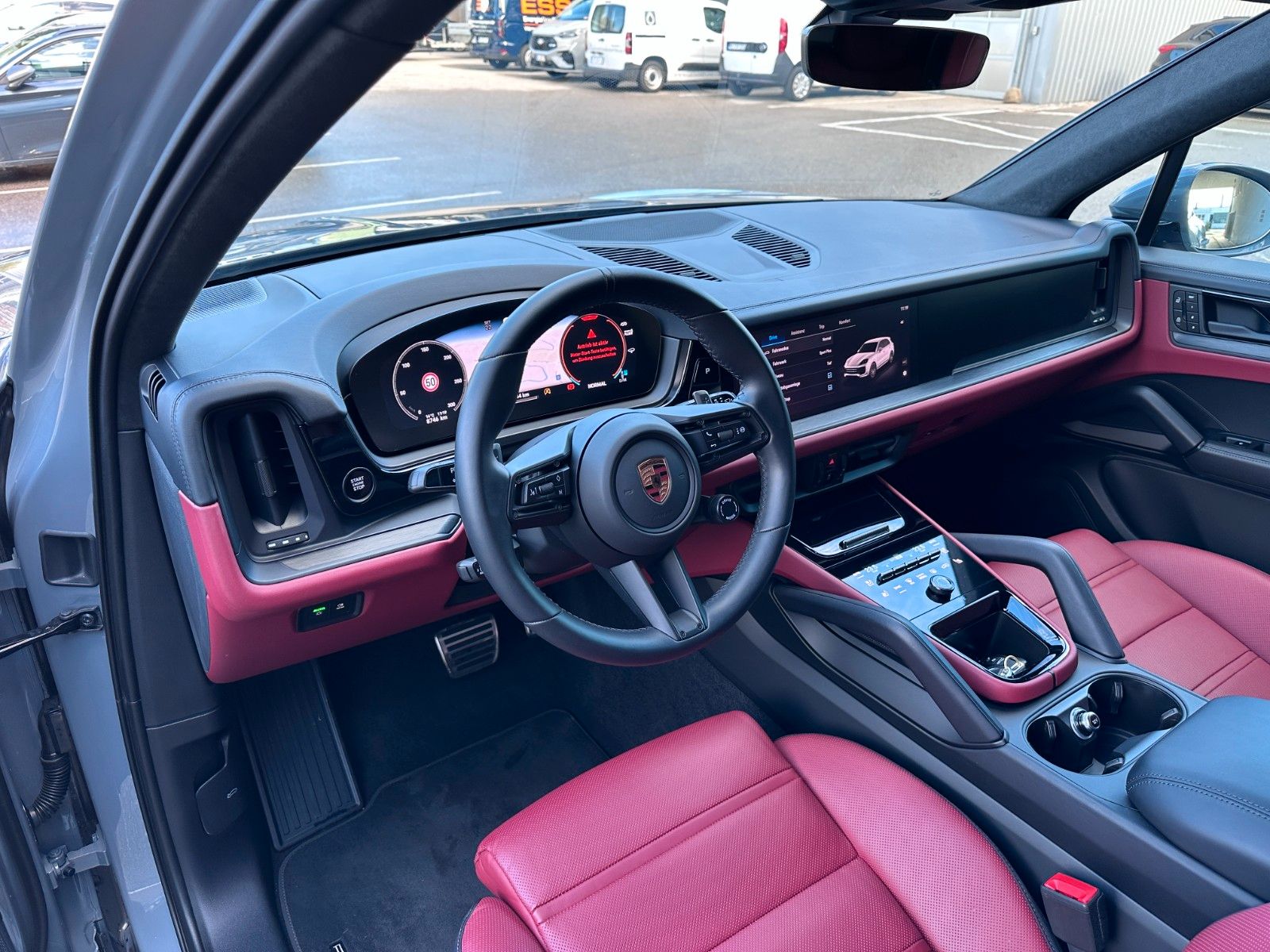 Fahrzeugabbildung Porsche Cayenne GTS | BOSE | SOFTCL.|PASM | 22"| Usw |