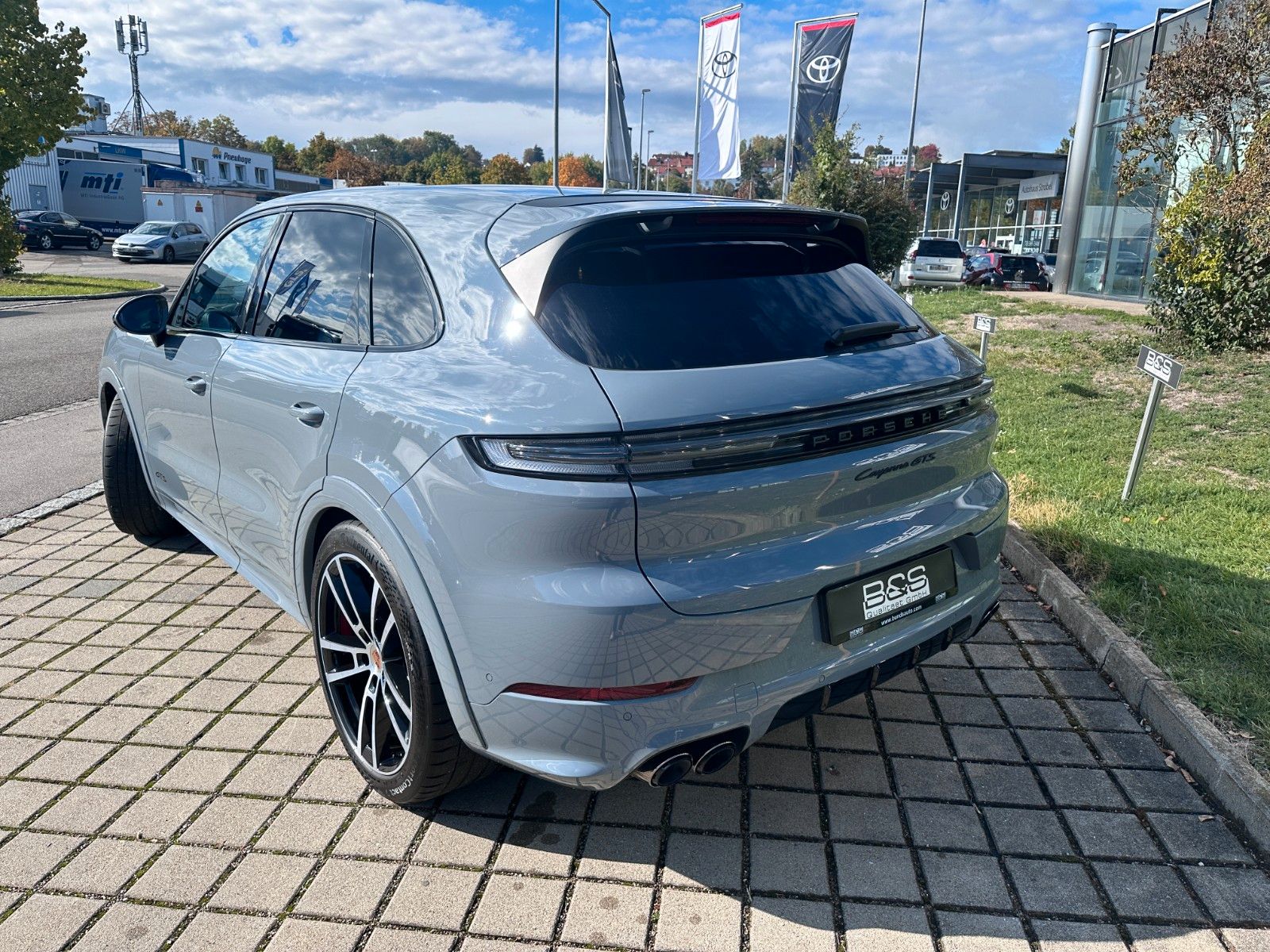 Fahrzeugabbildung Porsche Cayenne GTS | BOSE | SOFTCL.|PASM | 22"| Usw |