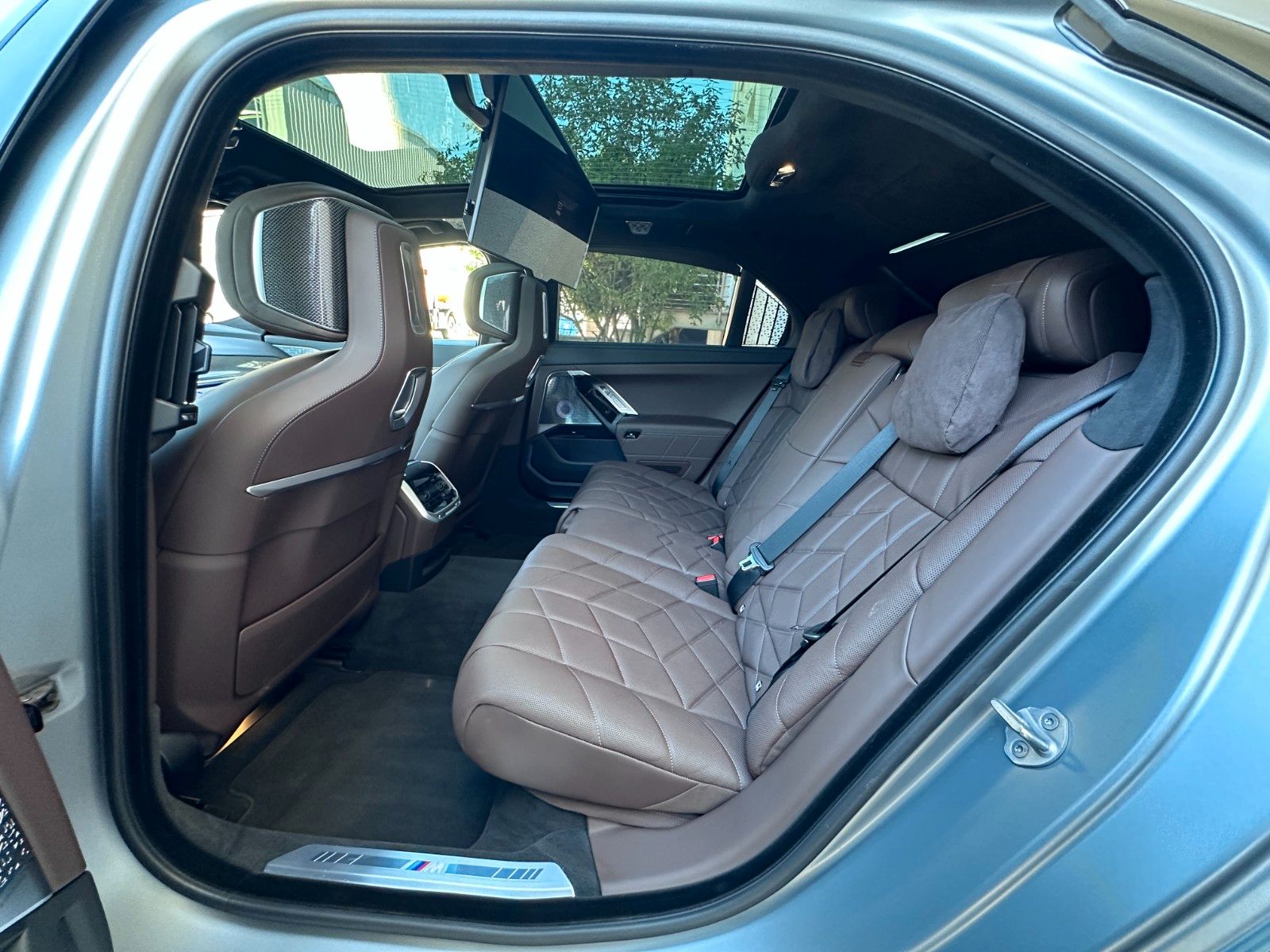 Fahrzeugabbildung BMW 740 d xDr M Sport |VOLLAUSSTATTUNG|MWST AUSWB.|