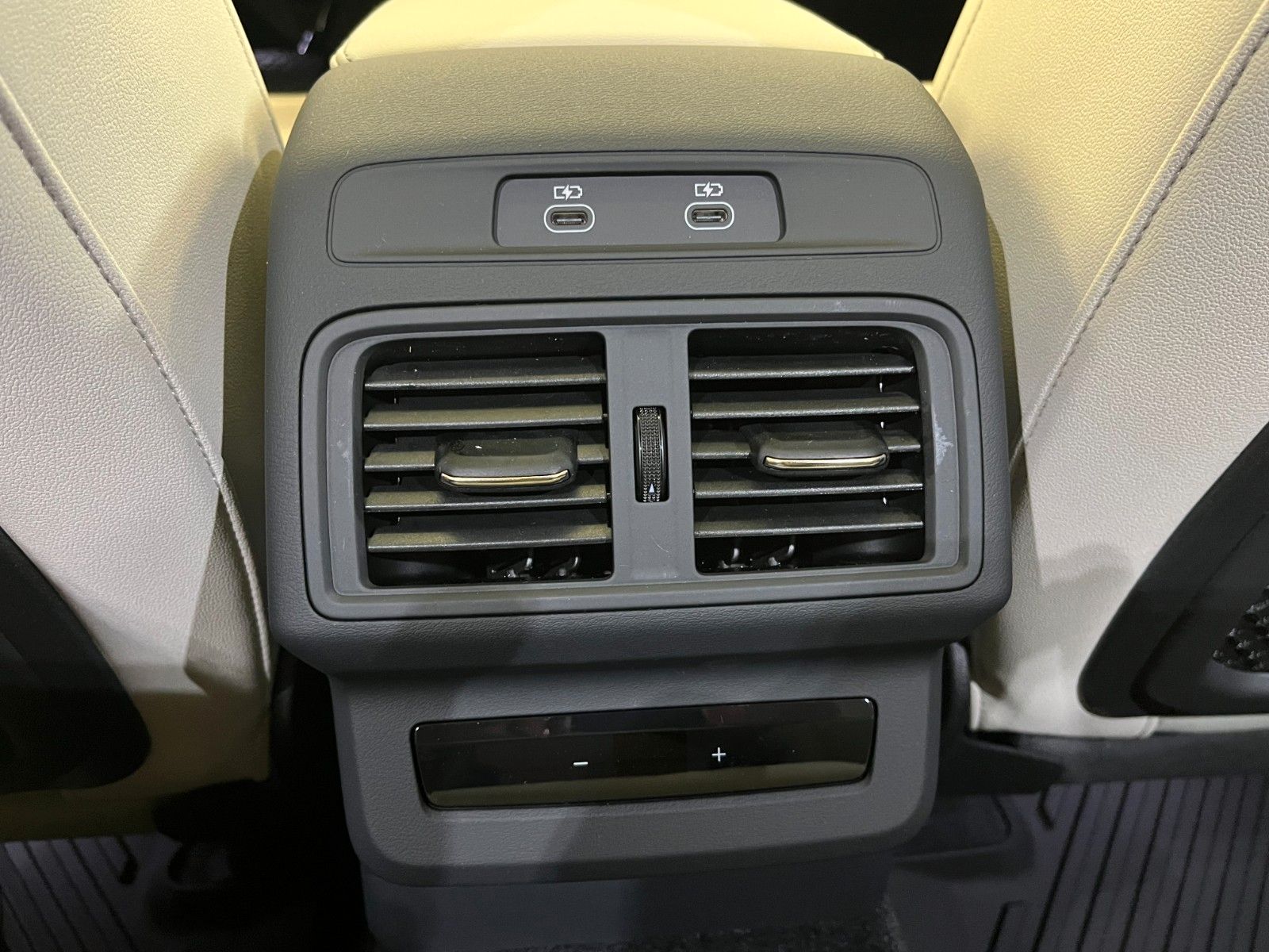 Fahrzeugabbildung Audi Q5 2.0 TDI quattro 150 kW |S line | Mwst Ausw |