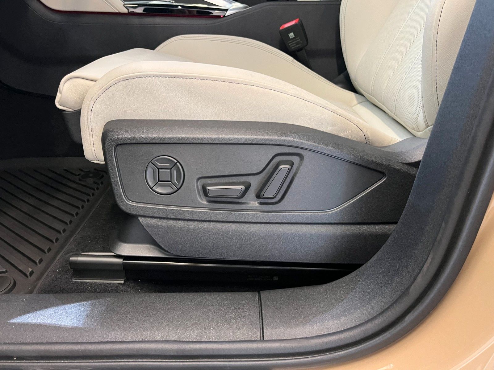 Fahrzeugabbildung Audi Q5 2.0 TDI quattro 150 kW |S line | Mwst Ausw |