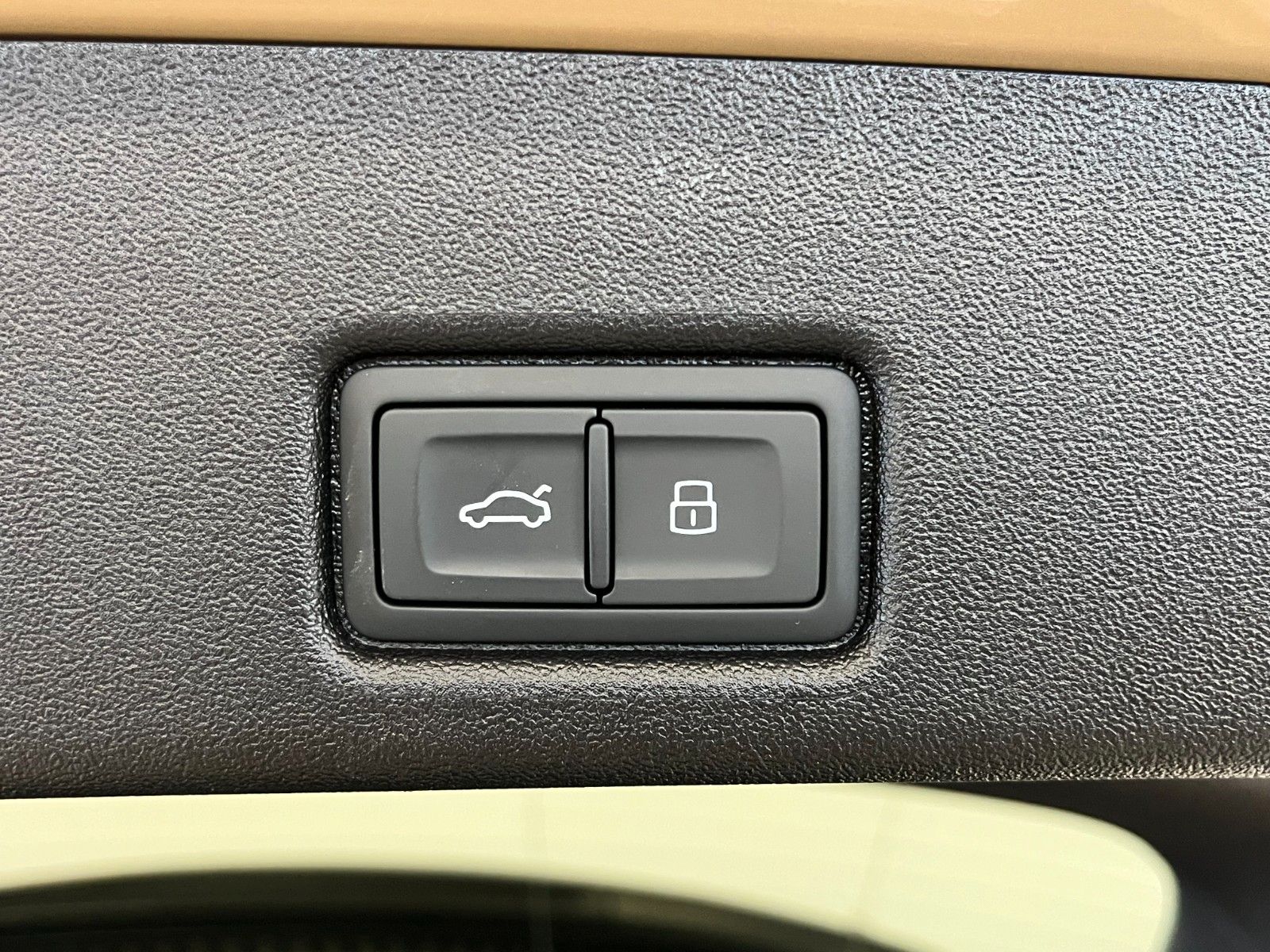 Fahrzeugabbildung Audi Q5 2.0 TDI quattro 150 kW |S line | Mwst Ausw |