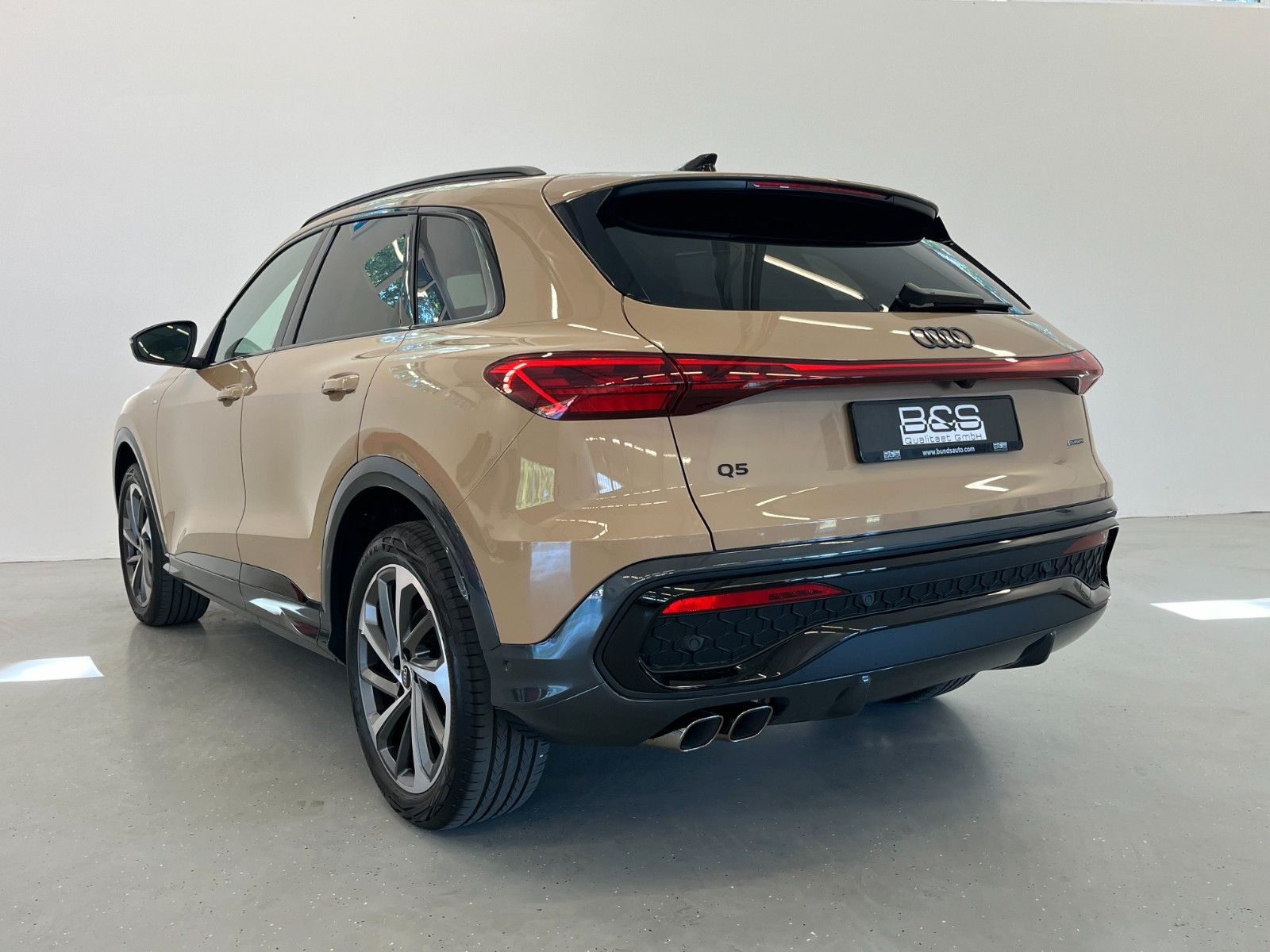 Fahrzeugabbildung Audi Q5 2.0 TDI quattro 150 kW |S line | Mwst Ausw |