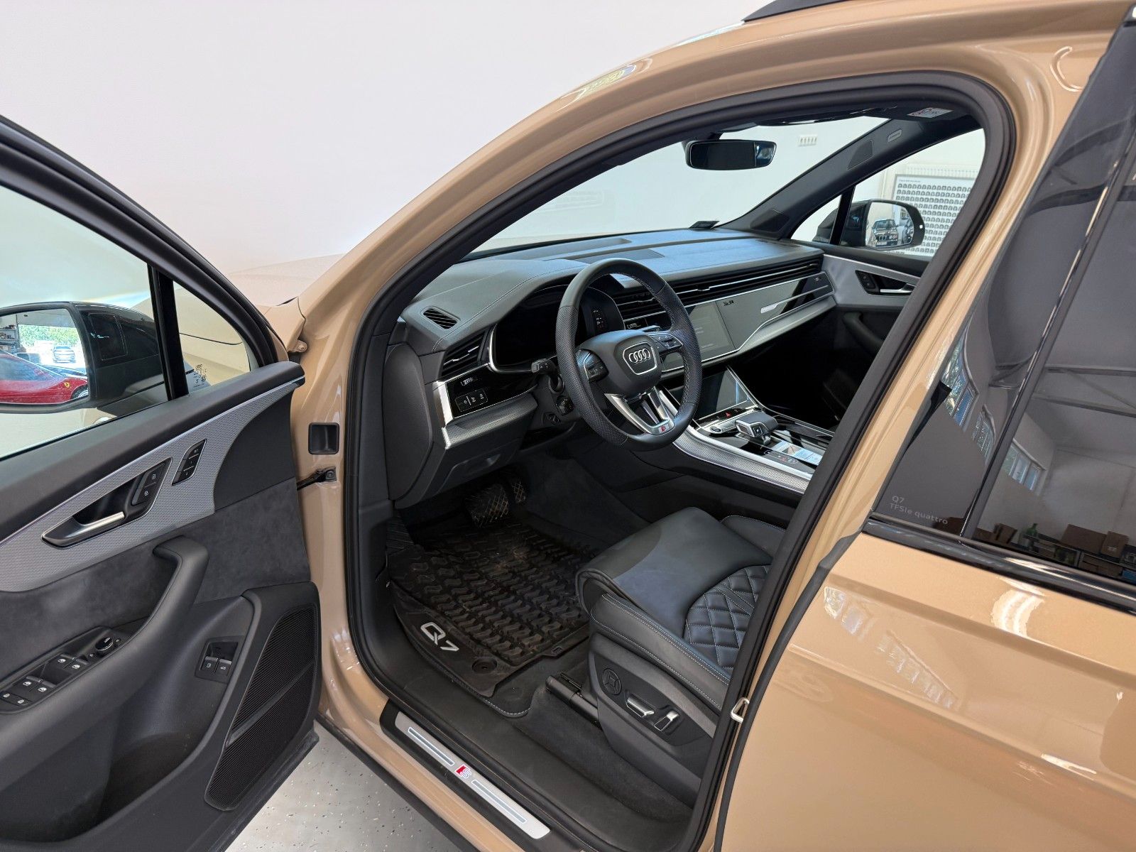Fahrzeugabbildung Audi Q7 TFSI e quattro 360 kW | S line | Mwst Ausw |
