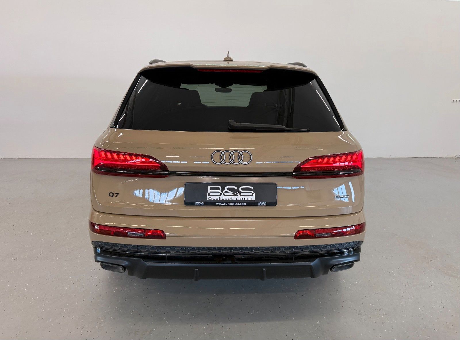 Fahrzeugabbildung Audi Q7 TFSI e quattro 360 kW | S line | Mwst Ausw |