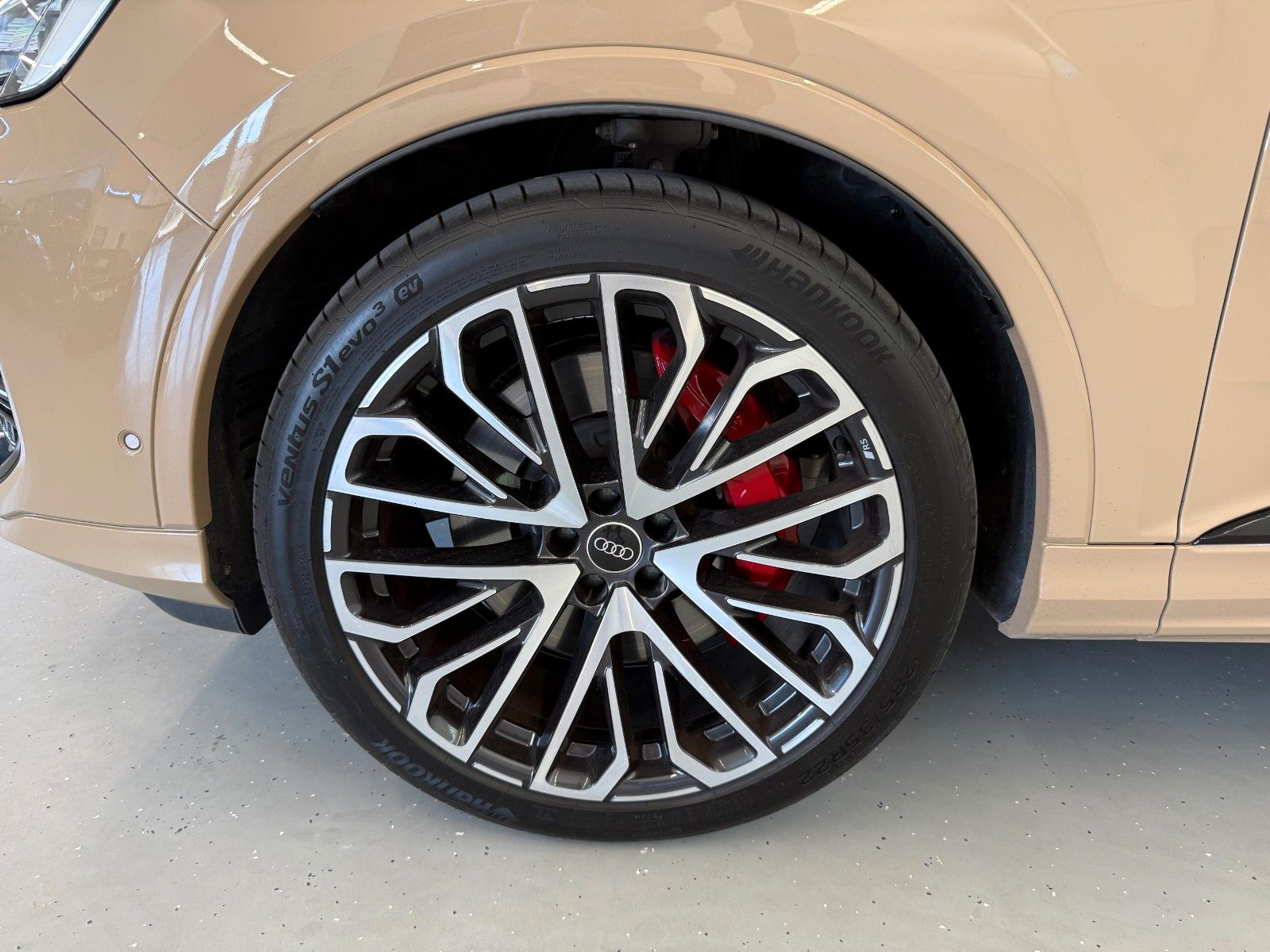 Fahrzeugabbildung Audi Q7 TFSI e quattro 360 kW | S line | Mwst Ausw |