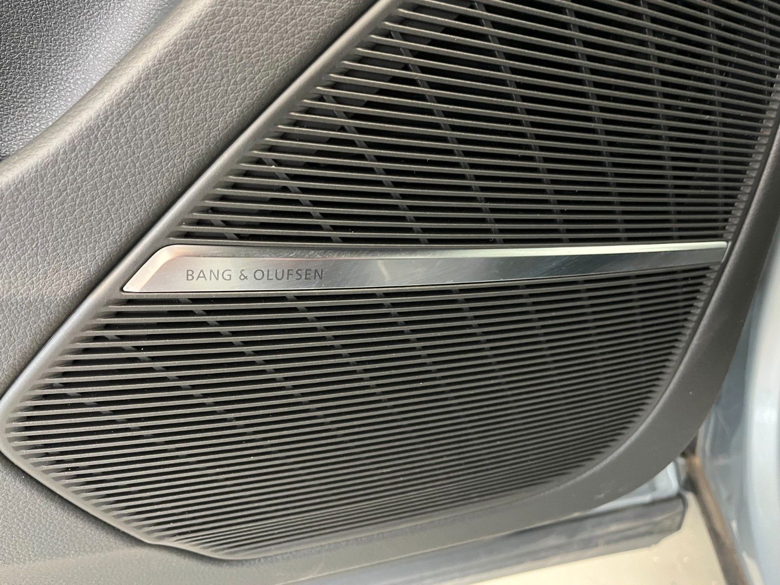 Fahrzeugabbildung Audi RS Q8 Performance 4.0 TFSI quattro | Mwst Ausw |