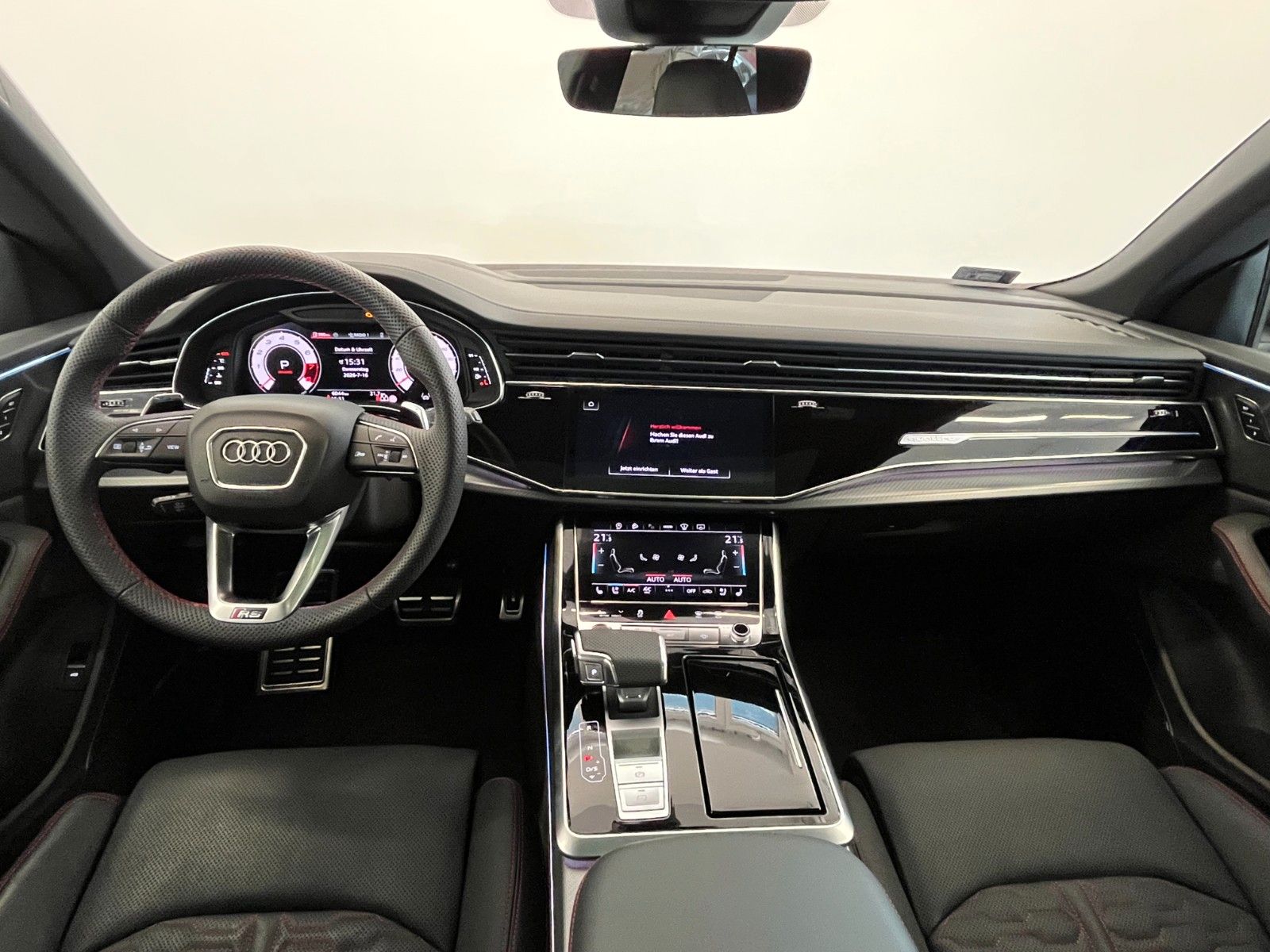 Fahrzeugabbildung Audi RS Q8 Performance 4.0 TFSI quattro | Mwst Ausw |
