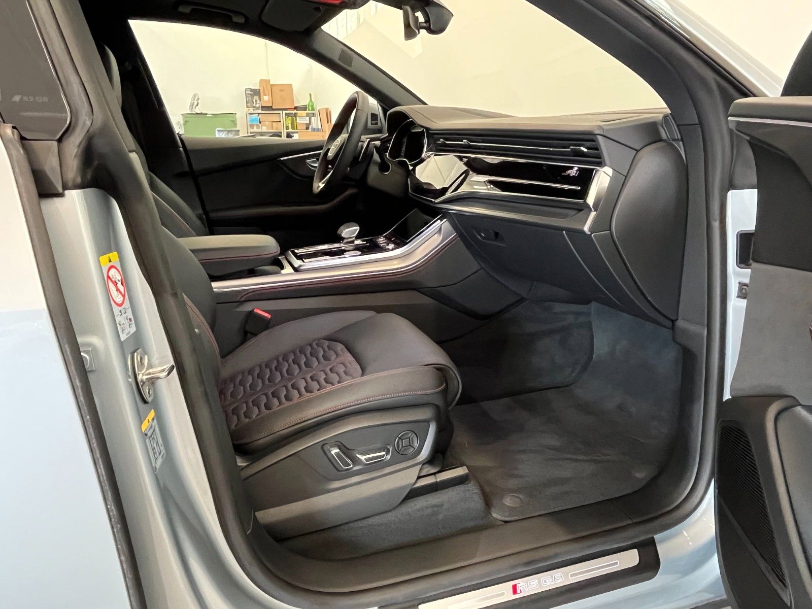 Fahrzeugabbildung Audi RS Q8 Performance 4.0 TFSI quattro | Mwst Ausw |