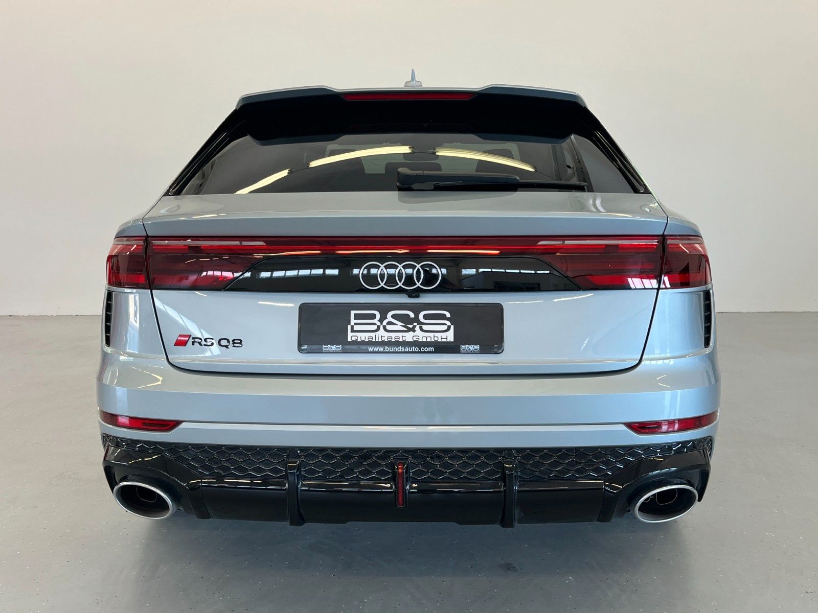 Fahrzeugabbildung Audi RS Q8 Performance 4.0 TFSI quattro | Mwst Ausw |