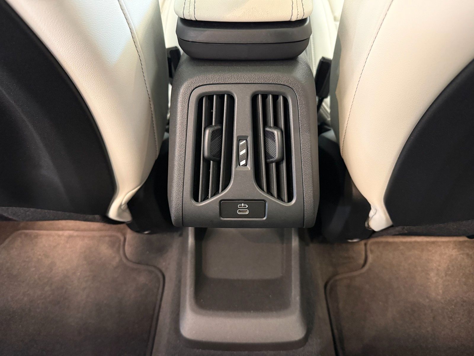 Fahrzeugabbildung BMW X2 20 d xDrive M Sport | Mwst Ausw|BMW Garanti|