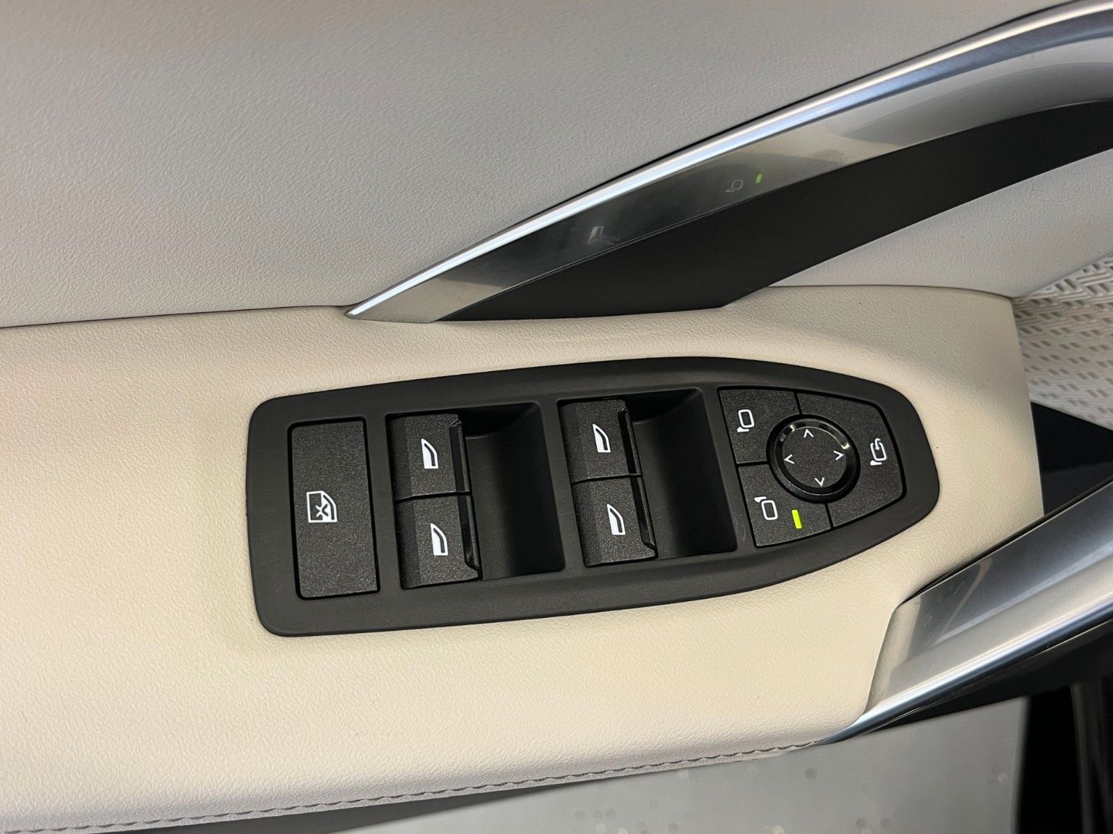 Fahrzeugabbildung BMW X2 20 d xDrive M Sport| Mwst Ausw|BMW Garantie|