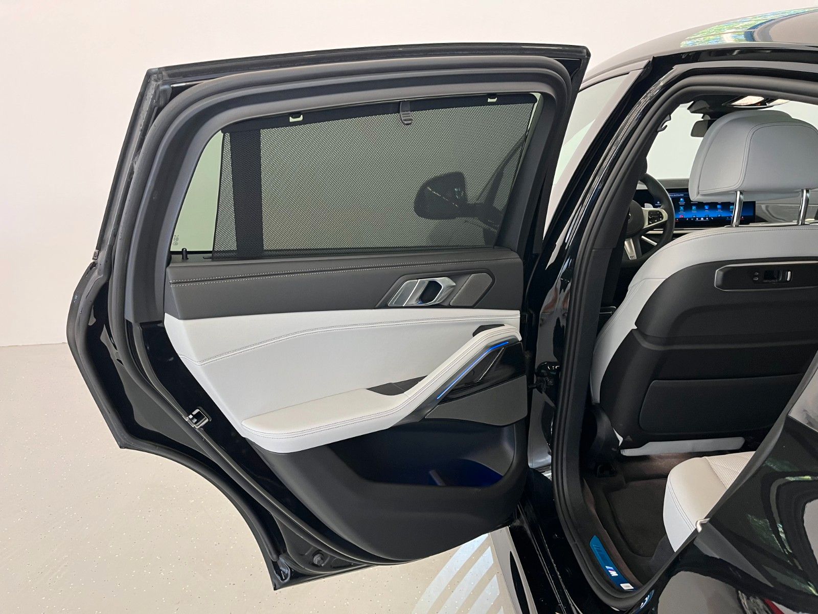 Fahrzeugabbildung BMW X6 30 d xDrive M Sport | Mwst Ausw|BMW Garanti|