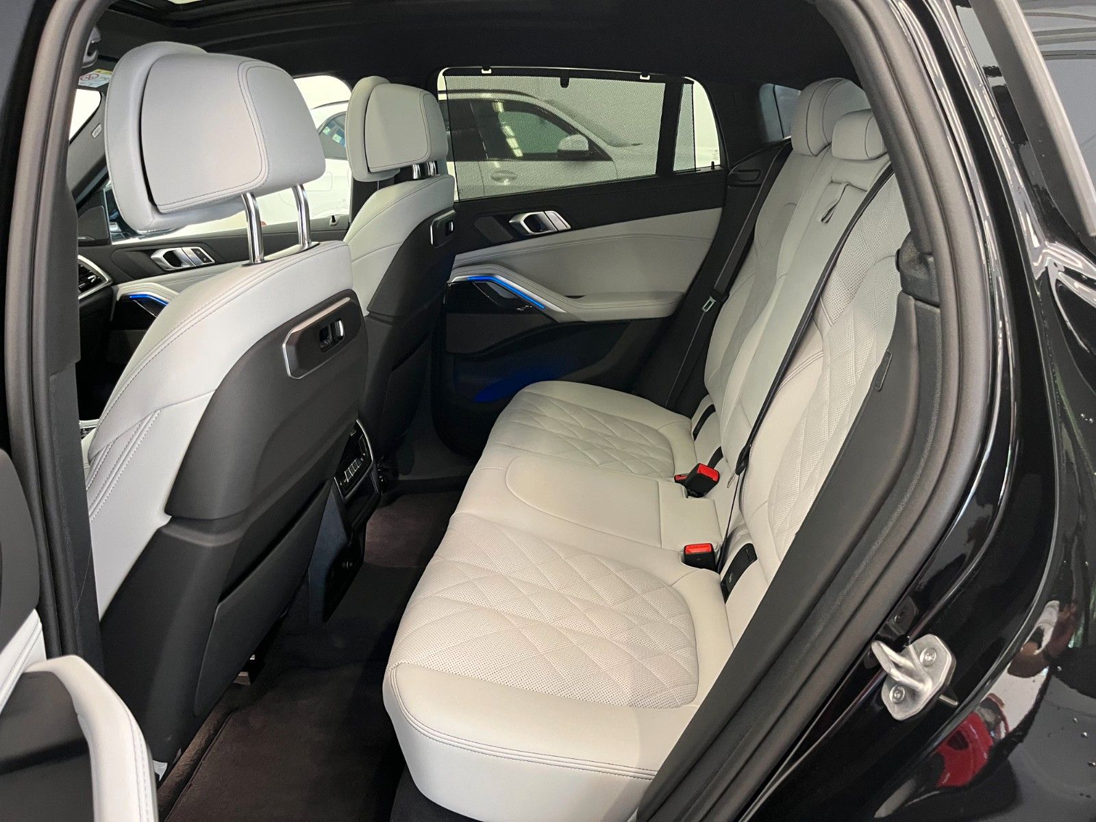 Fahrzeugabbildung BMW X6 30 d xDrive M Sport | Mwst Ausw|BMW Garanti|
