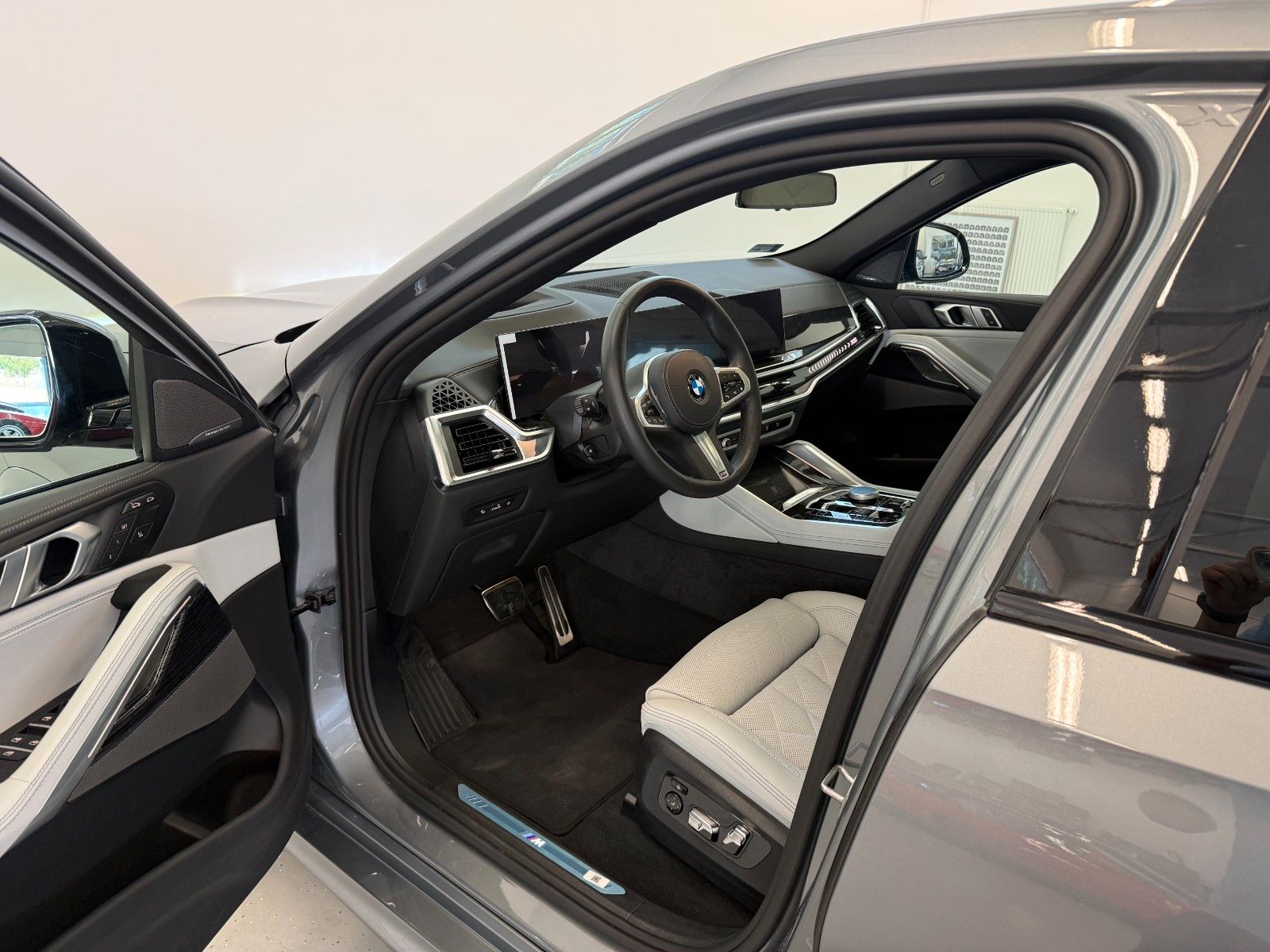 Fahrzeugabbildung BMW X6 30 d xDrive M Sport | Mwst Ausw|BMW Garanti|