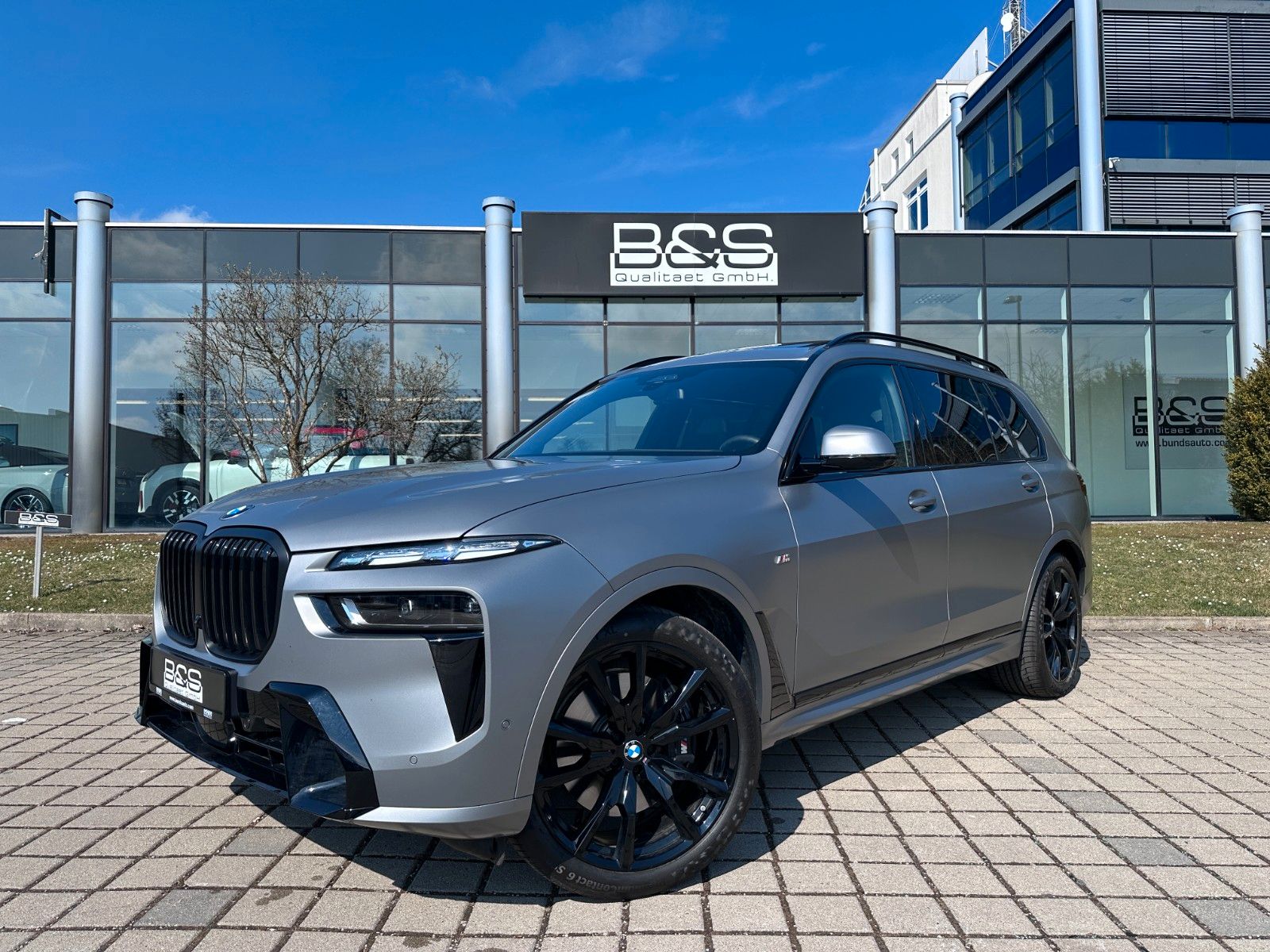 BMW X7 xDr 40d M Sport |INDIVIDUAL|SKYL|22"|AHK