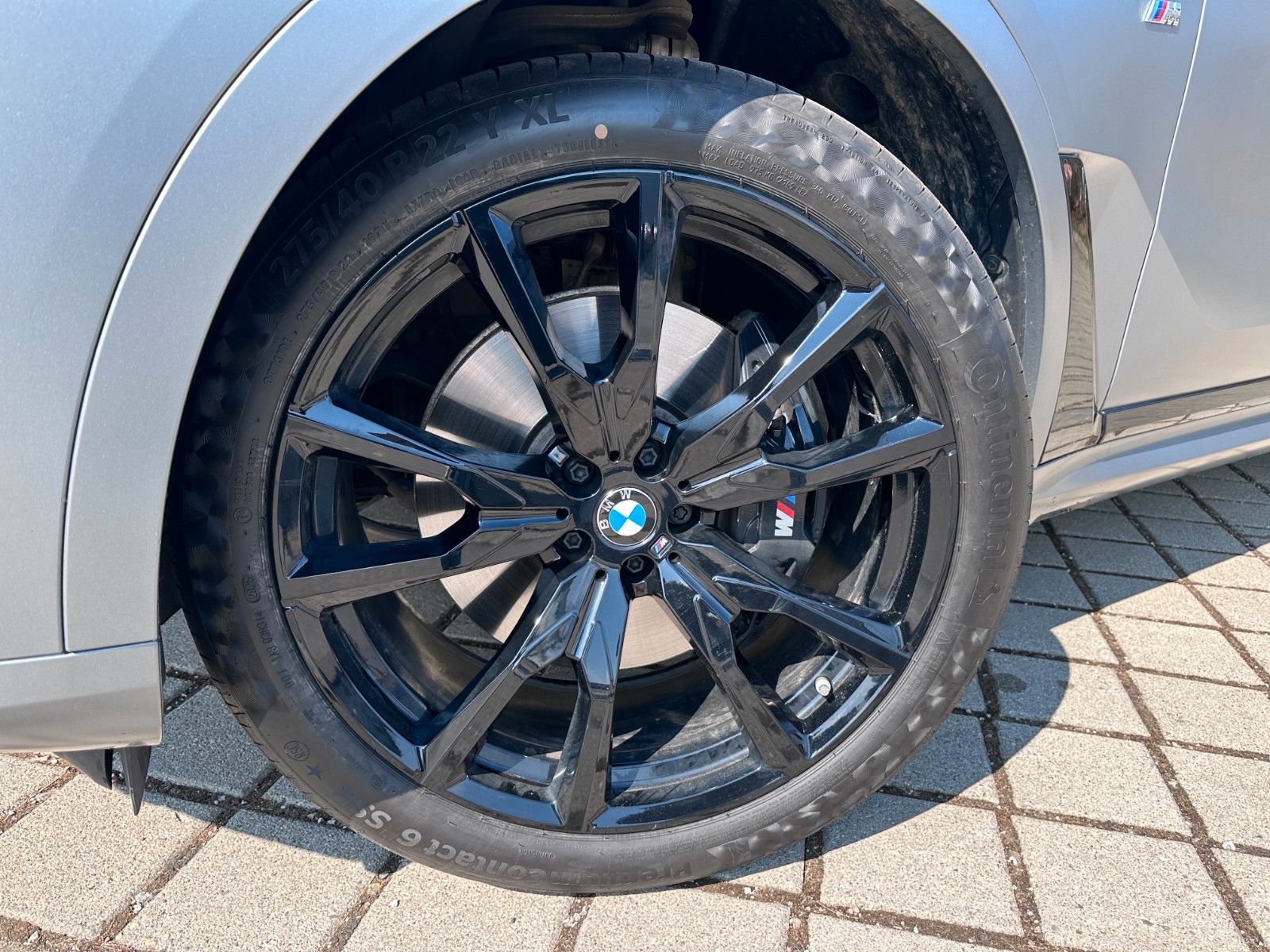 Fahrzeugabbildung BMW X7 xDr 40d M Sport |INDIVIDUAL|SKYL|22"|AHK