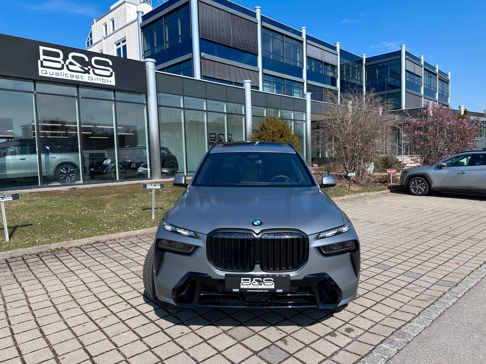 Fahrzeugabbildung BMW X7 xDr 40d M Sport |INDIVIDUAL|SKYL|22"|AHK